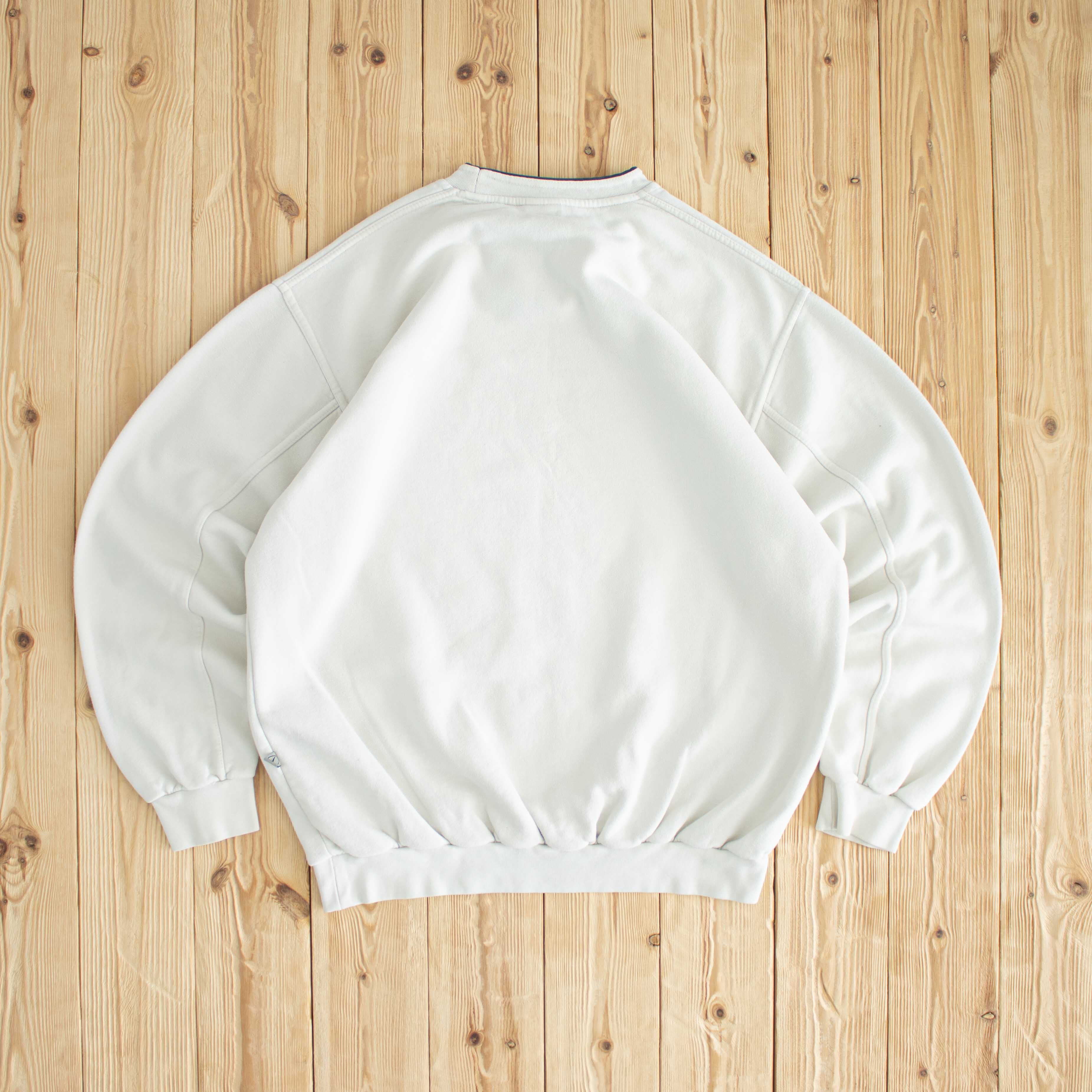 (L/XL) Nike Y2K Vintage Sweatshirt White