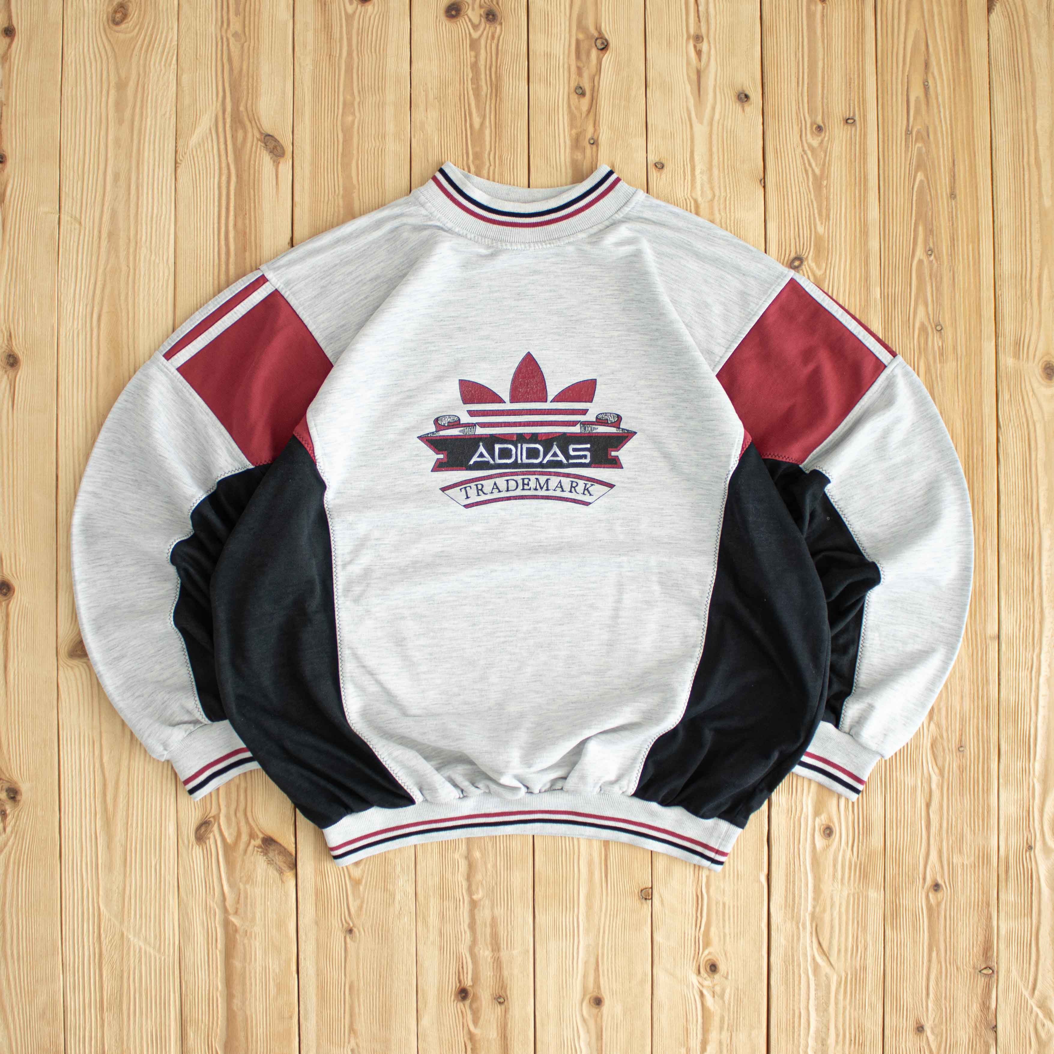 (L) Adidas Trademark Vintage Embroidered Sweatshirt Gray