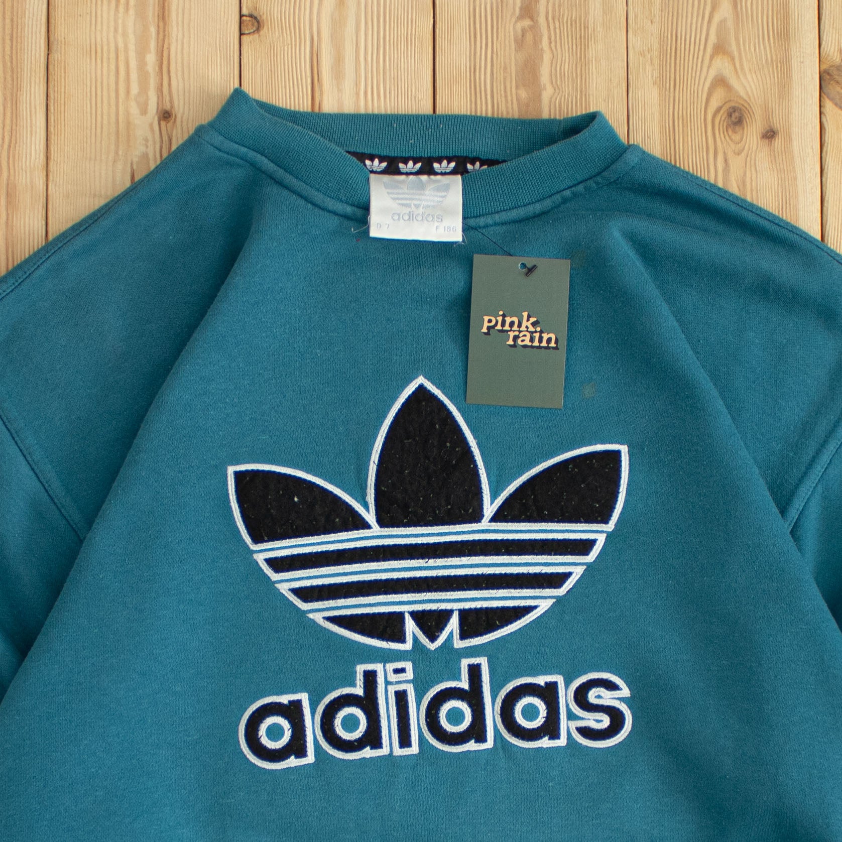 (L) Vintage Adidas Spell Out Embroidered Sweatshirt