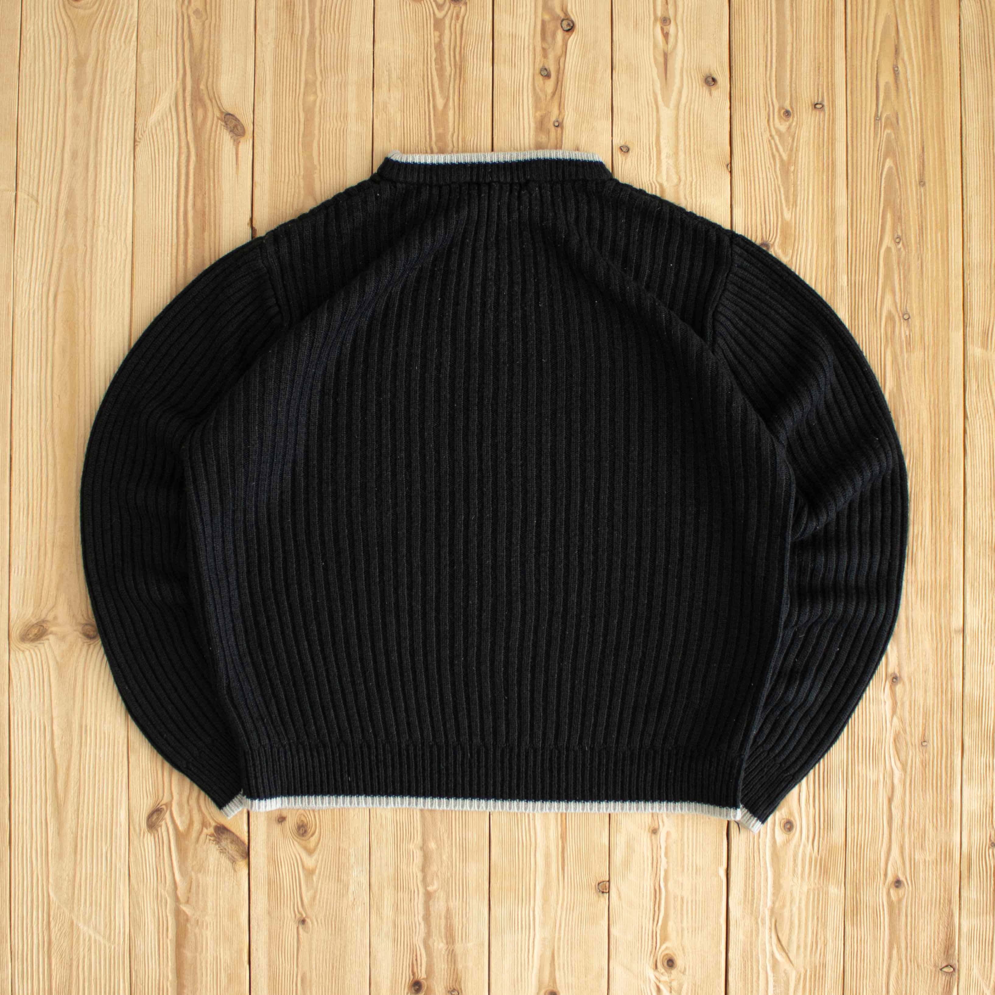 (M/L) Fila Vintage Embroidered Sweater Black