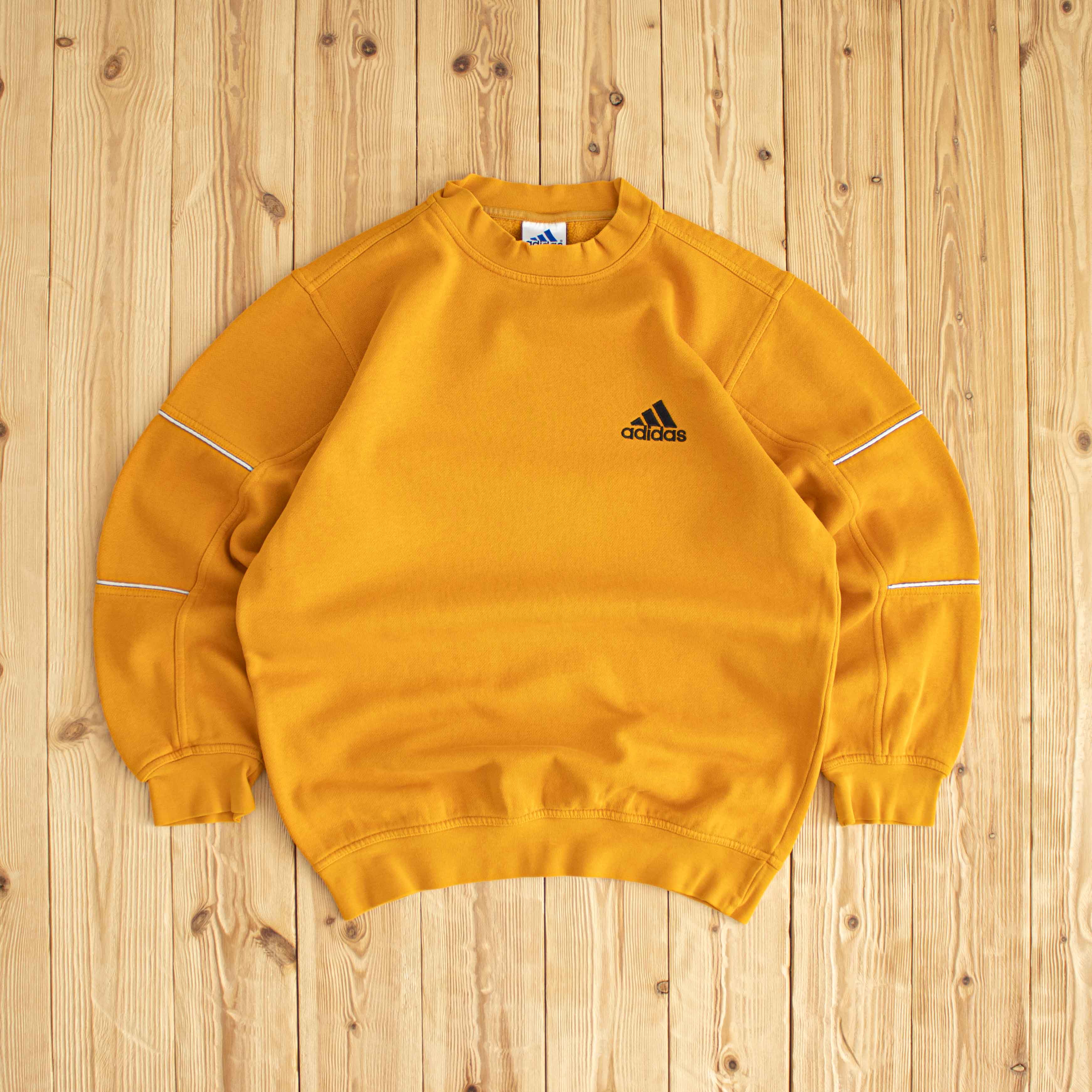 (S/M) Adidas Vintage Essential Embroidered Sweatshirt Yellow