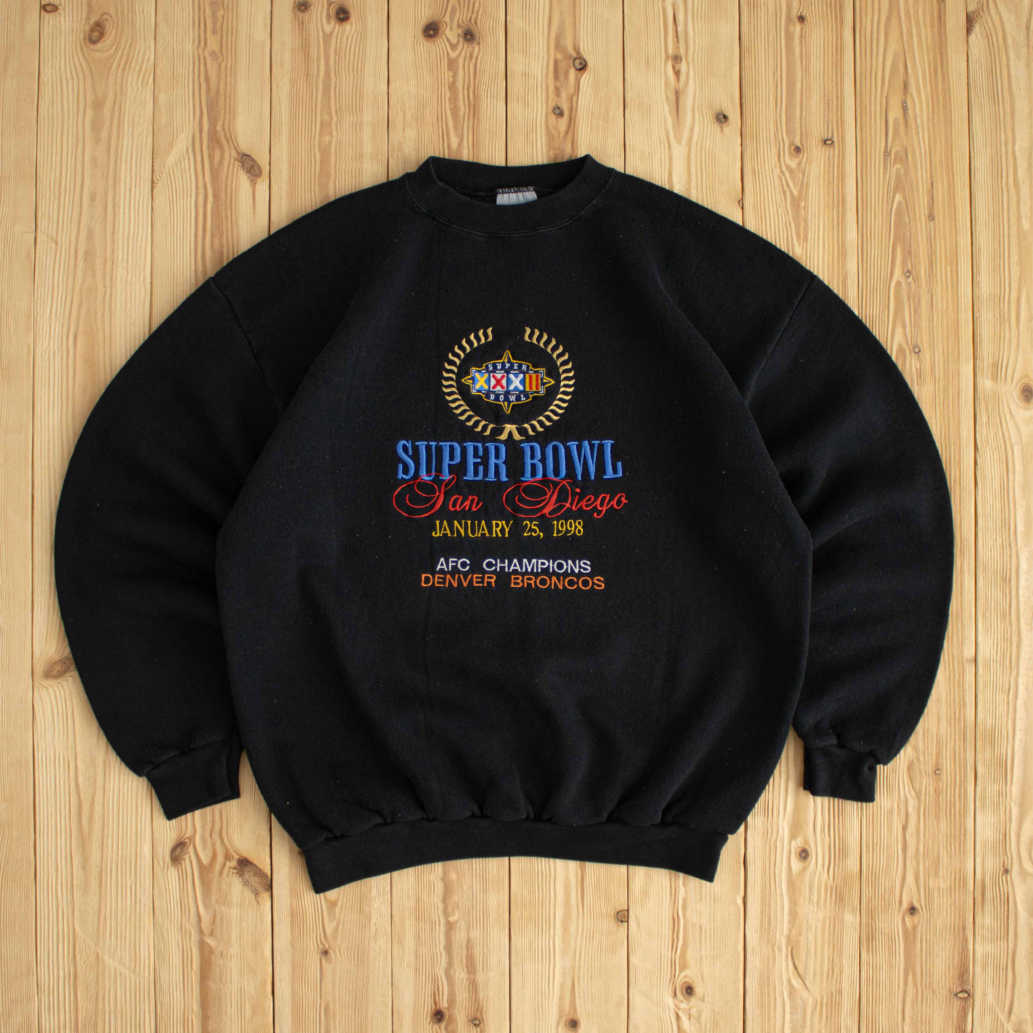 (M) 1998 Logo 7 Super Bowl Sand Diego Vintage Embroidered Sweatshirt Black