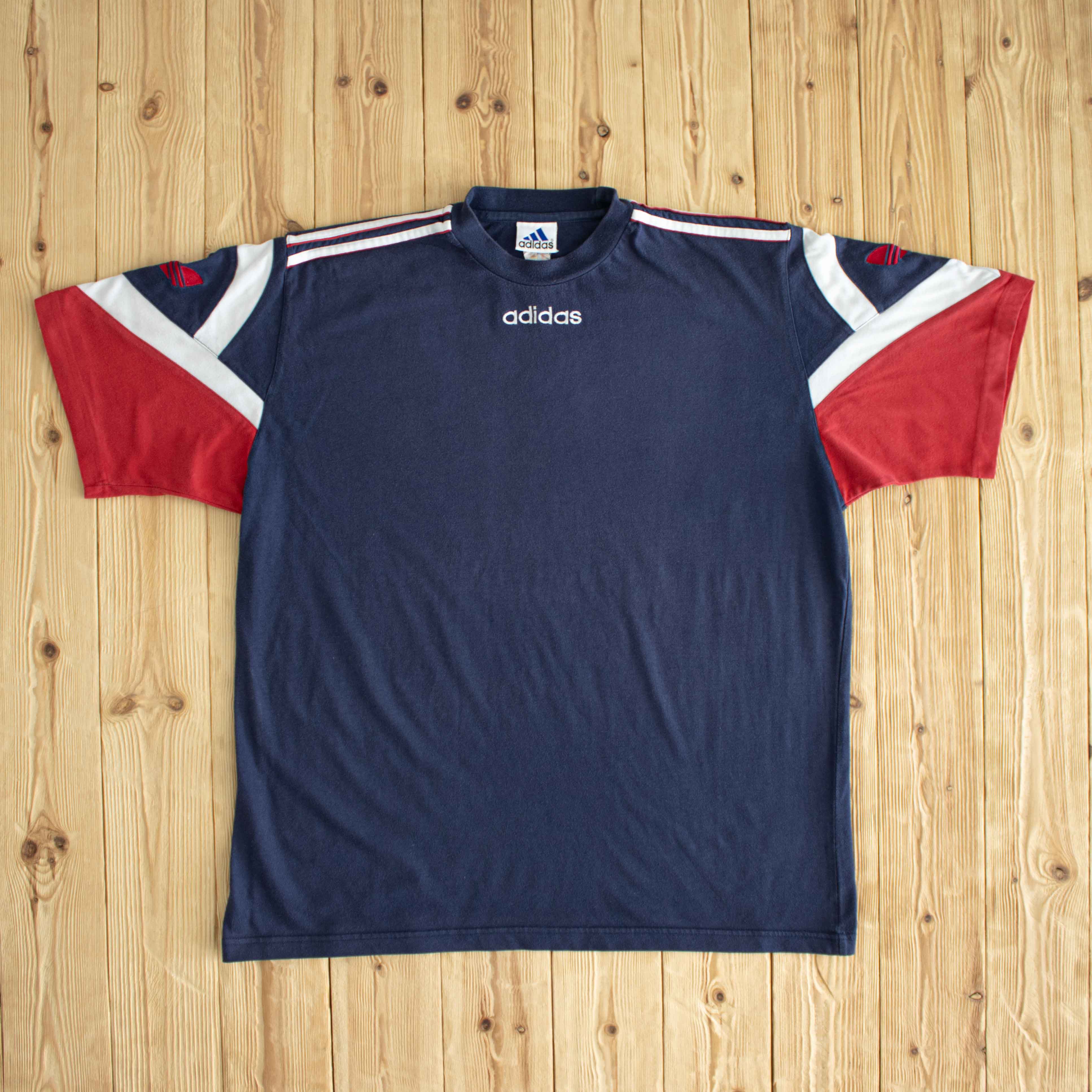 (L/XL) Adidas Vintage Embroidered T-Shirt Blue