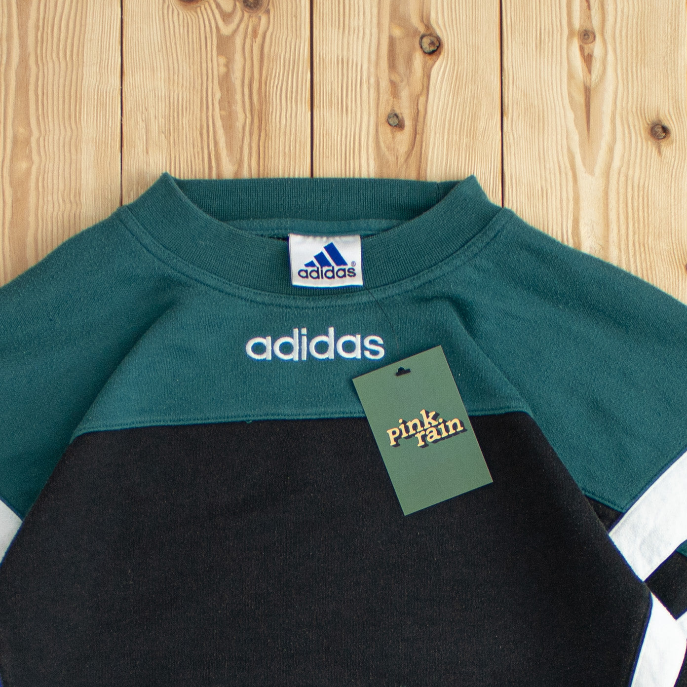 (M) Vintage Adidas Embroidered Sweatshirt