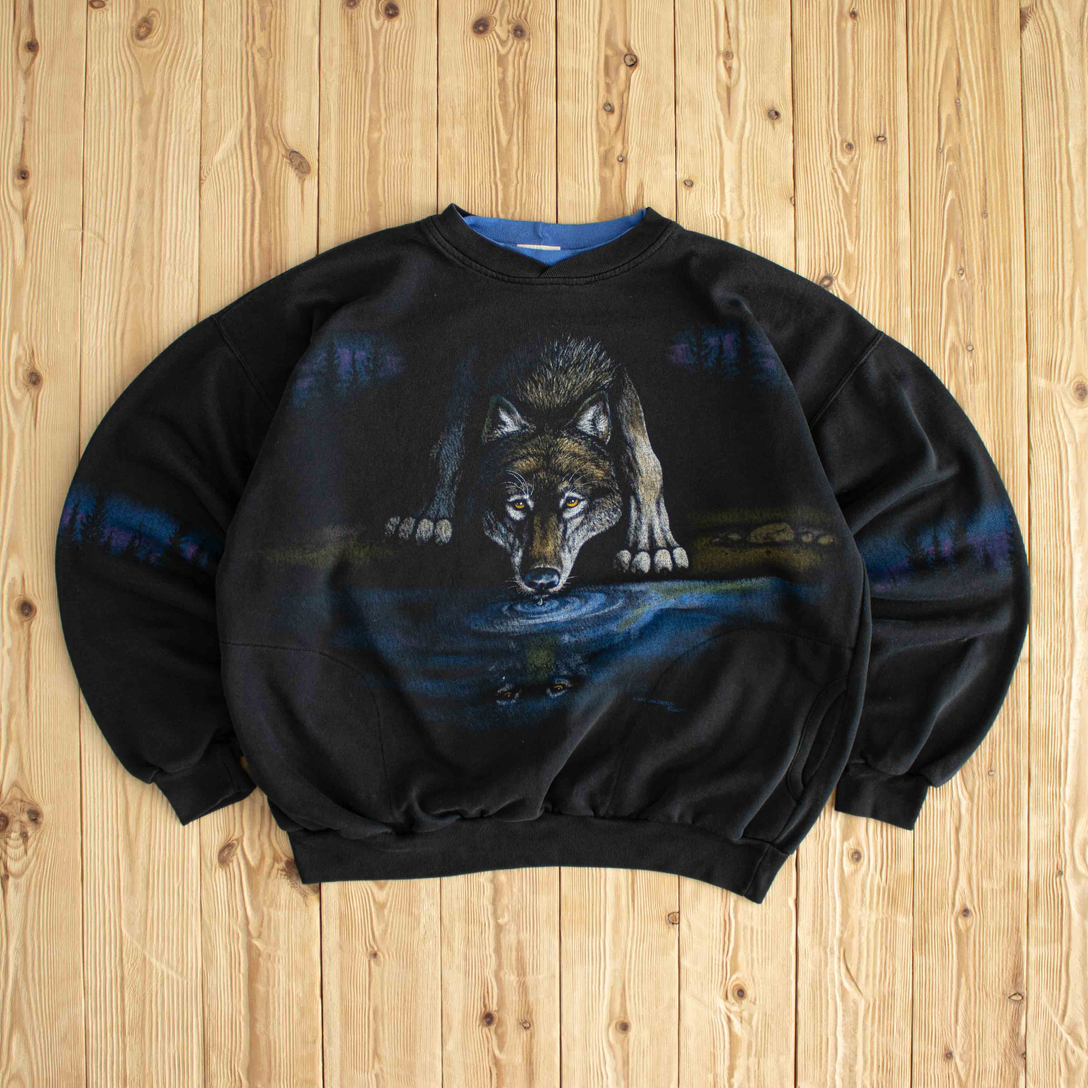 (M/L) Art Unlimited Wolf Vintage Sweatshirt Black