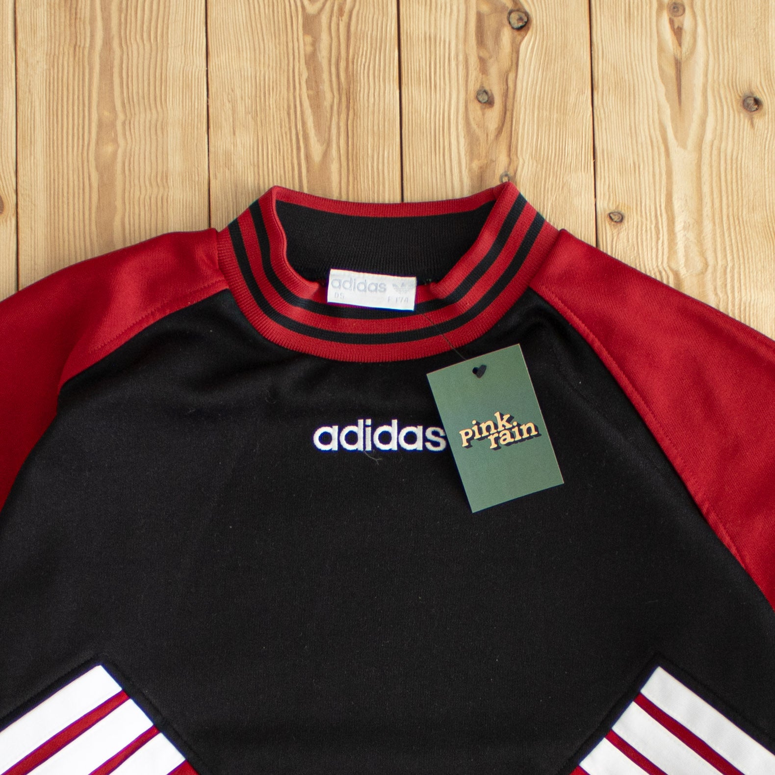 (M) Adidas Side Striped Vintage Embroidered Sweatshirt Black Red