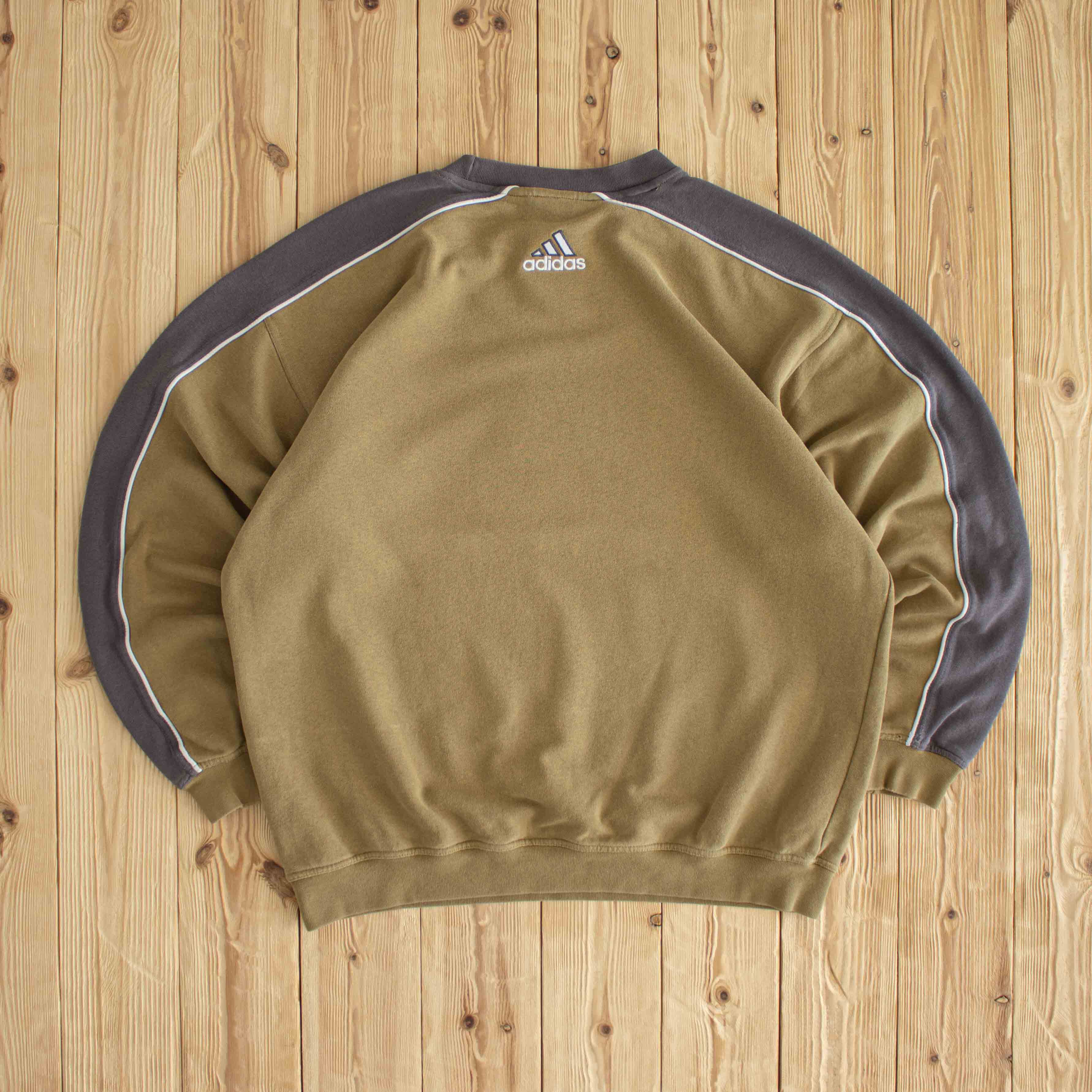 (L) Adidas Spell Out Vintage Embroidered Sweatshirt Beige Brown