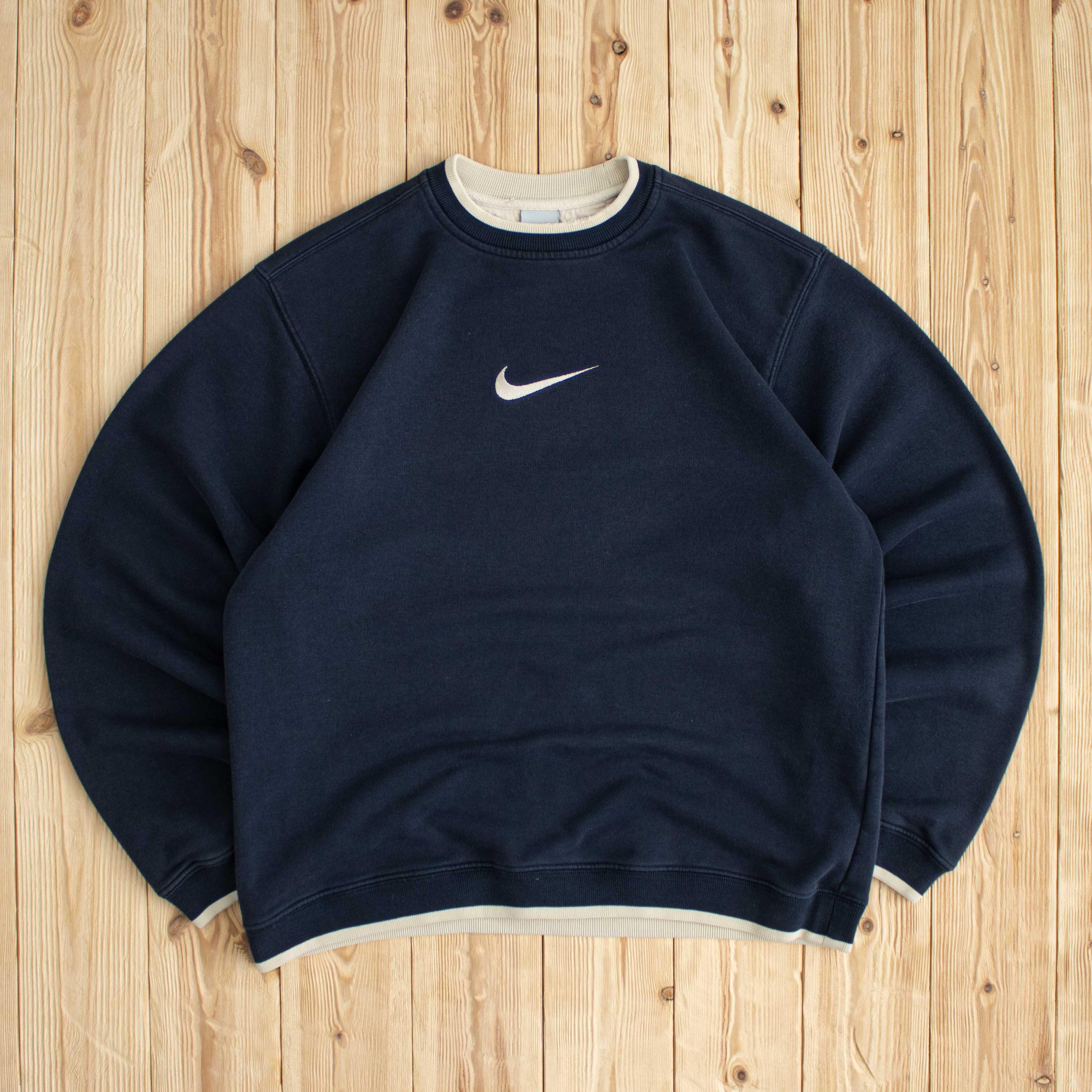 (M) Vintage Nike Swoosh Embroidered Sweatshirt