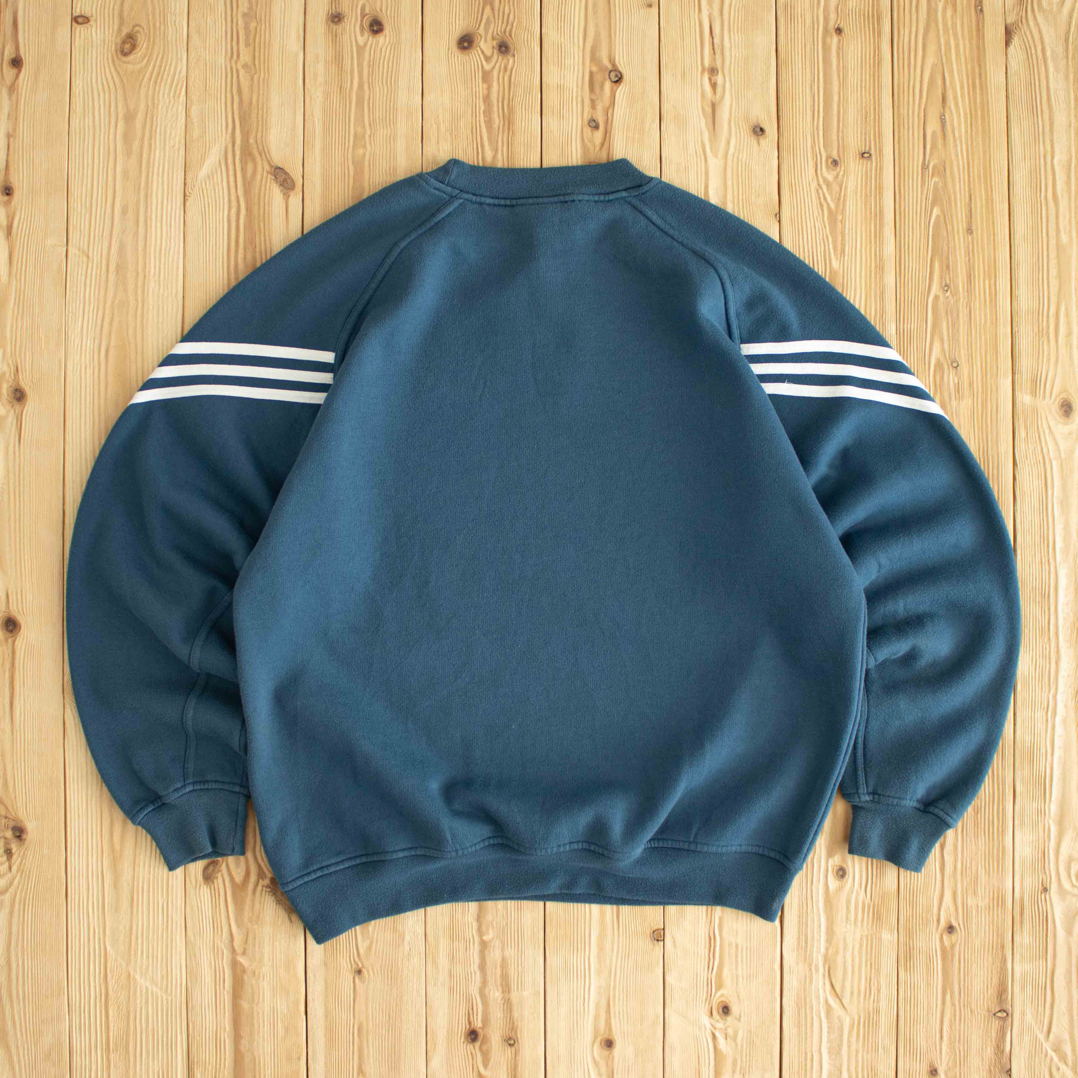 (L) Adidas Vintage Essential Embroidered Sweatshirt Blue