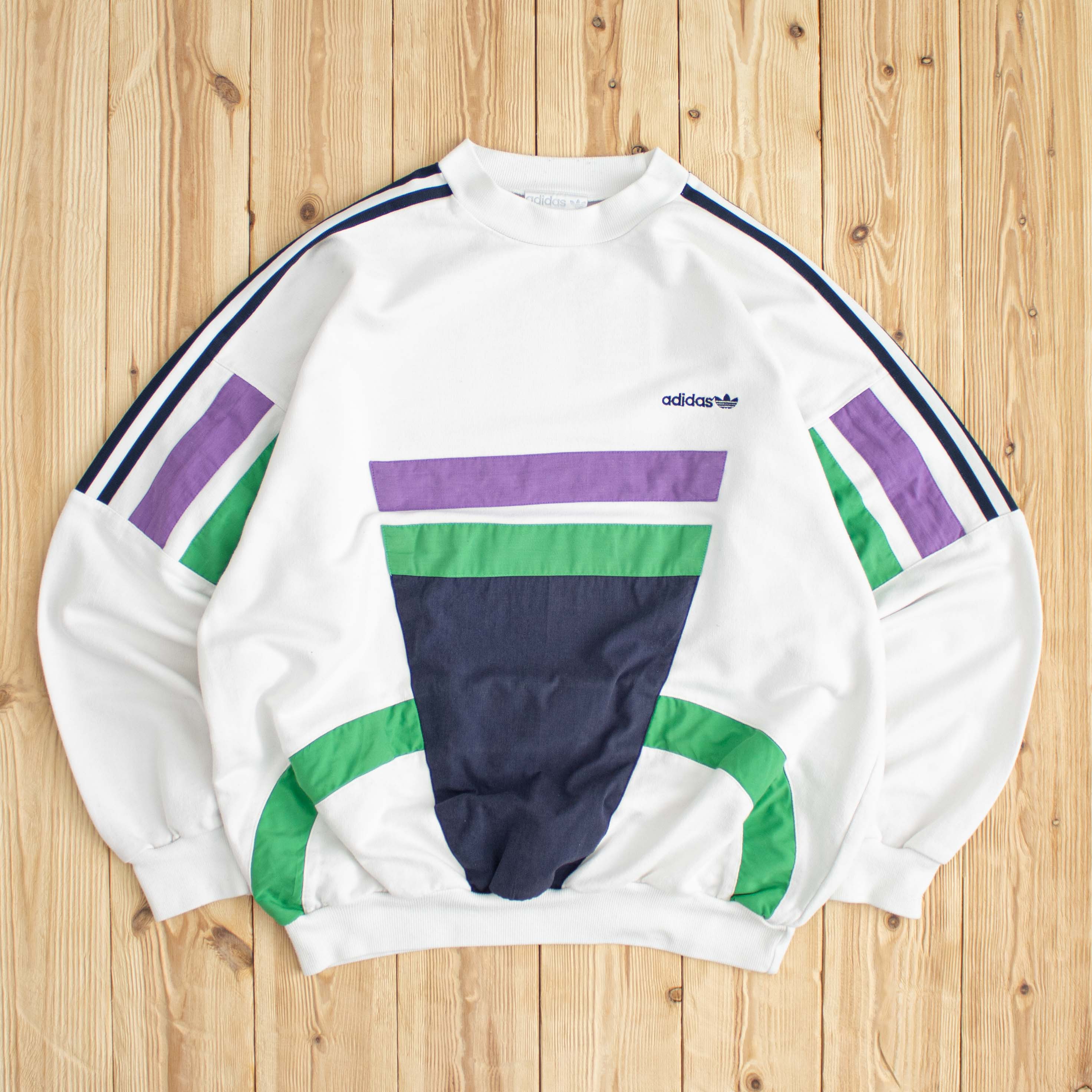 (M) Vintage Adidas Embroidered Sweatshirt
