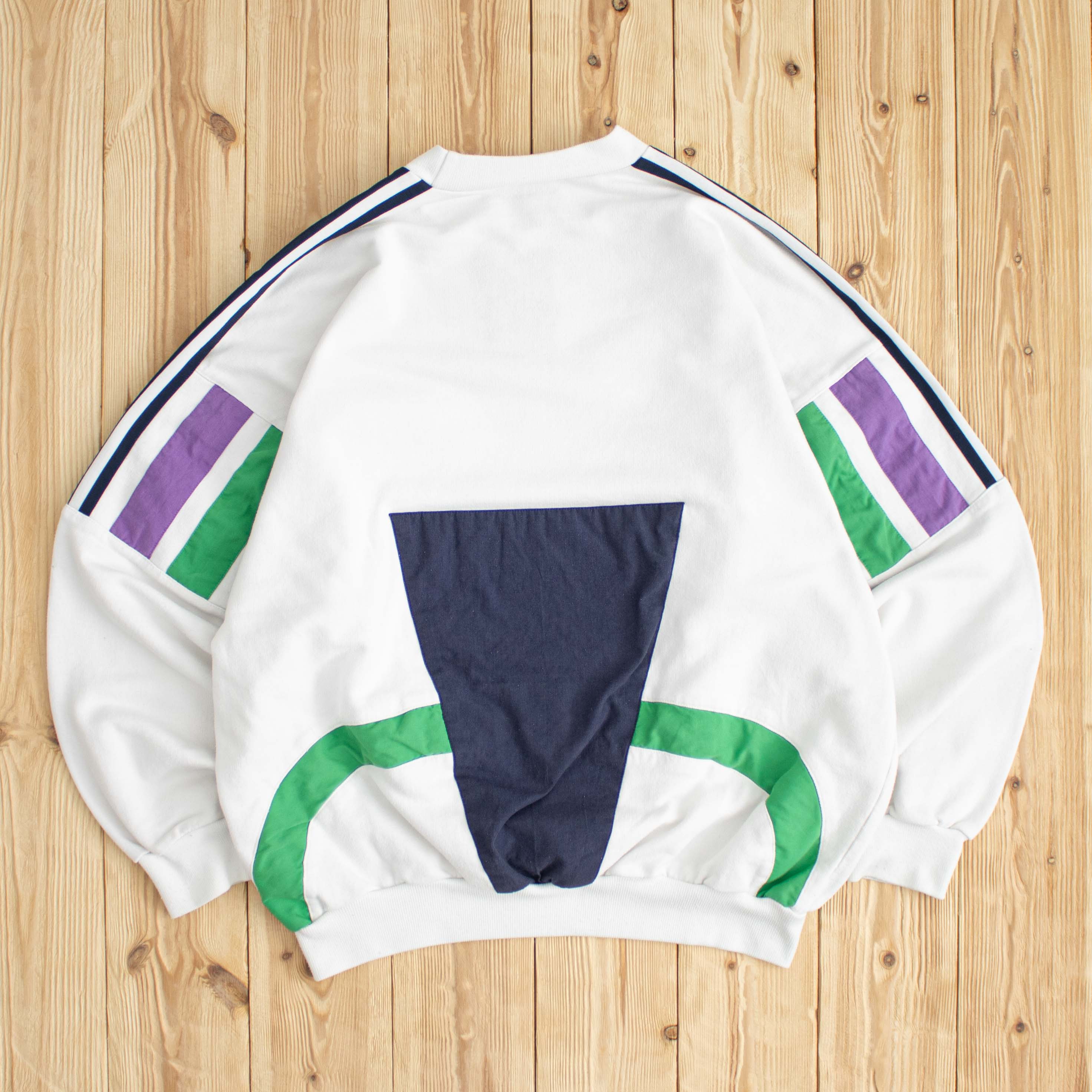 (M) Vintage Adidas Embroidered Sweatshirt