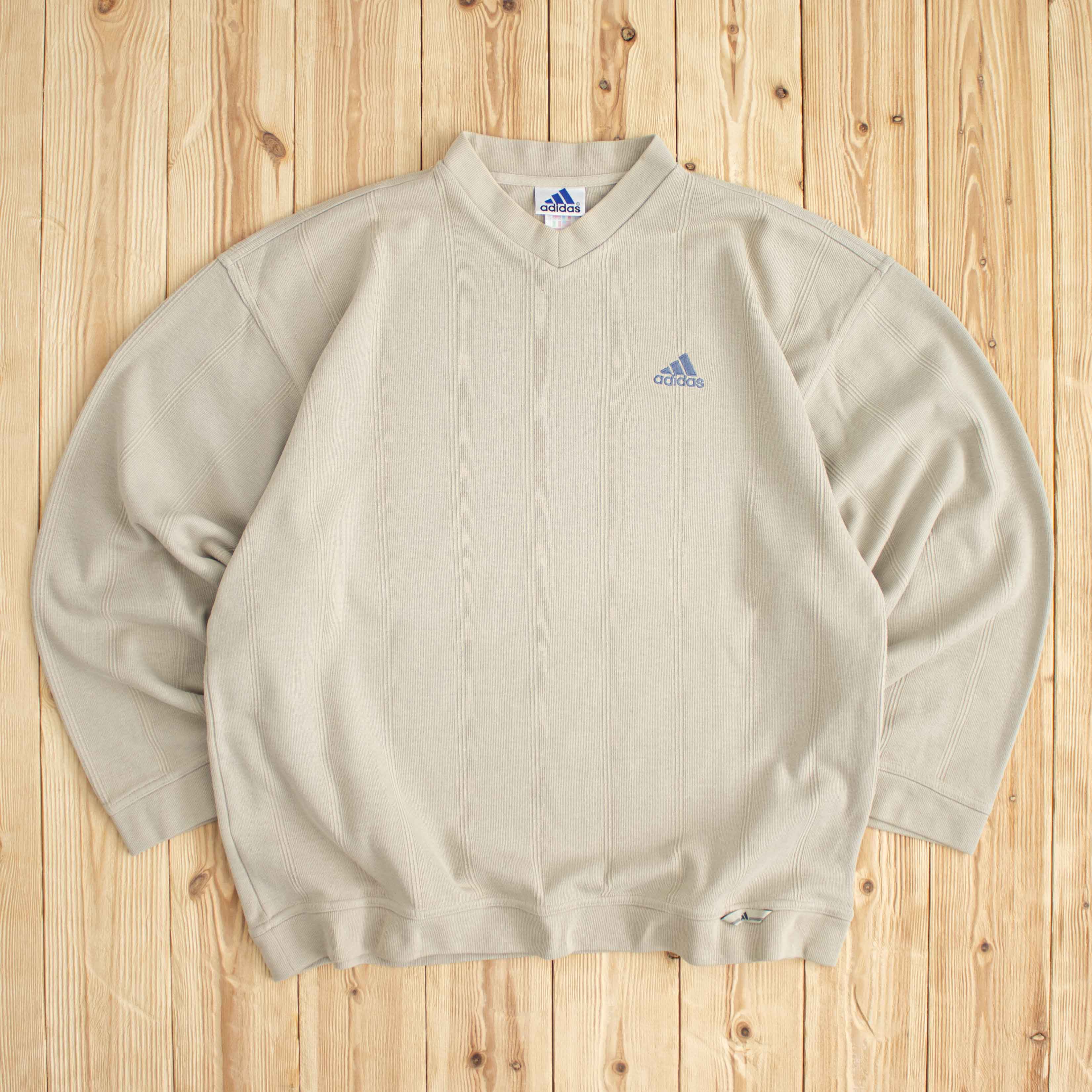 (M) Vintage Adidas Essential Embroidered Sweatshirt