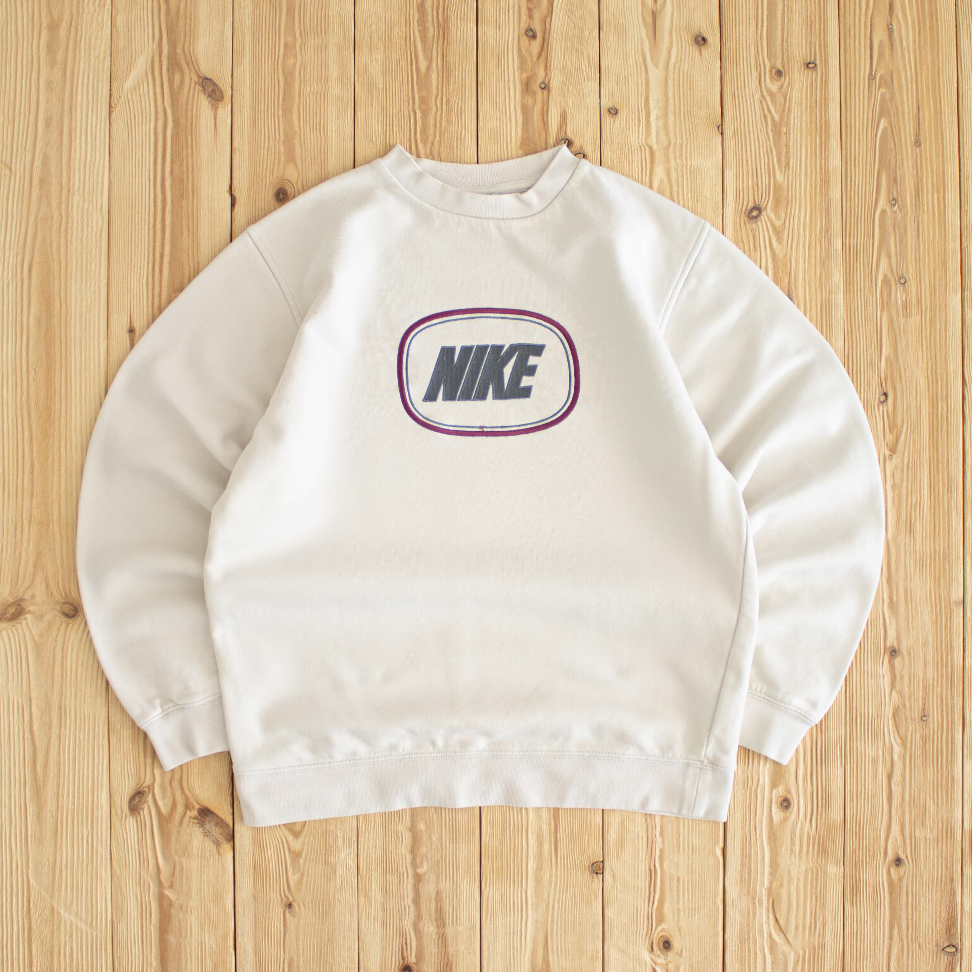 (S) Nike Spell Out Vintage Embroidered Sweatshirt Beige
