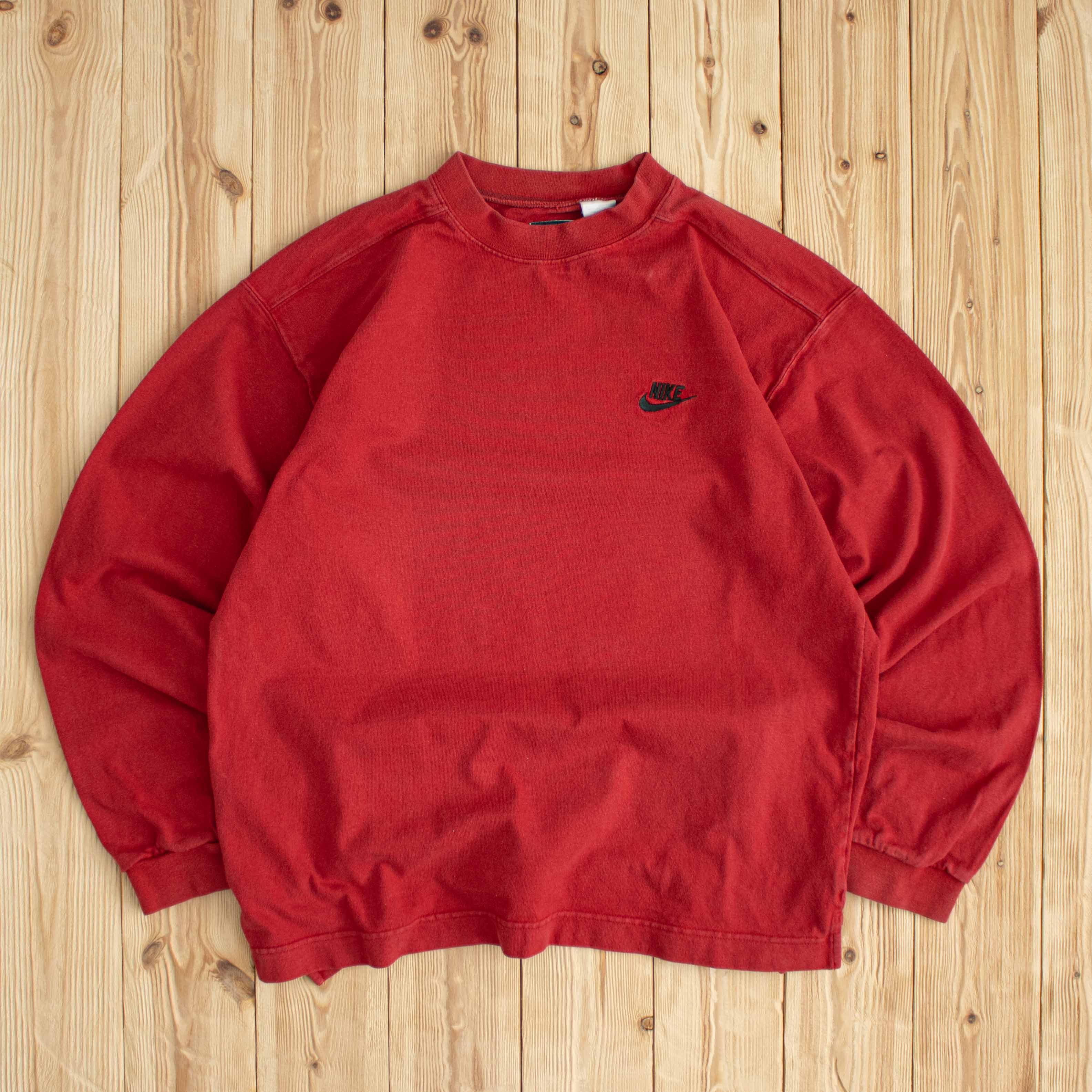 (M) Vintage Nike Essential Embroidered Sweatshirt
