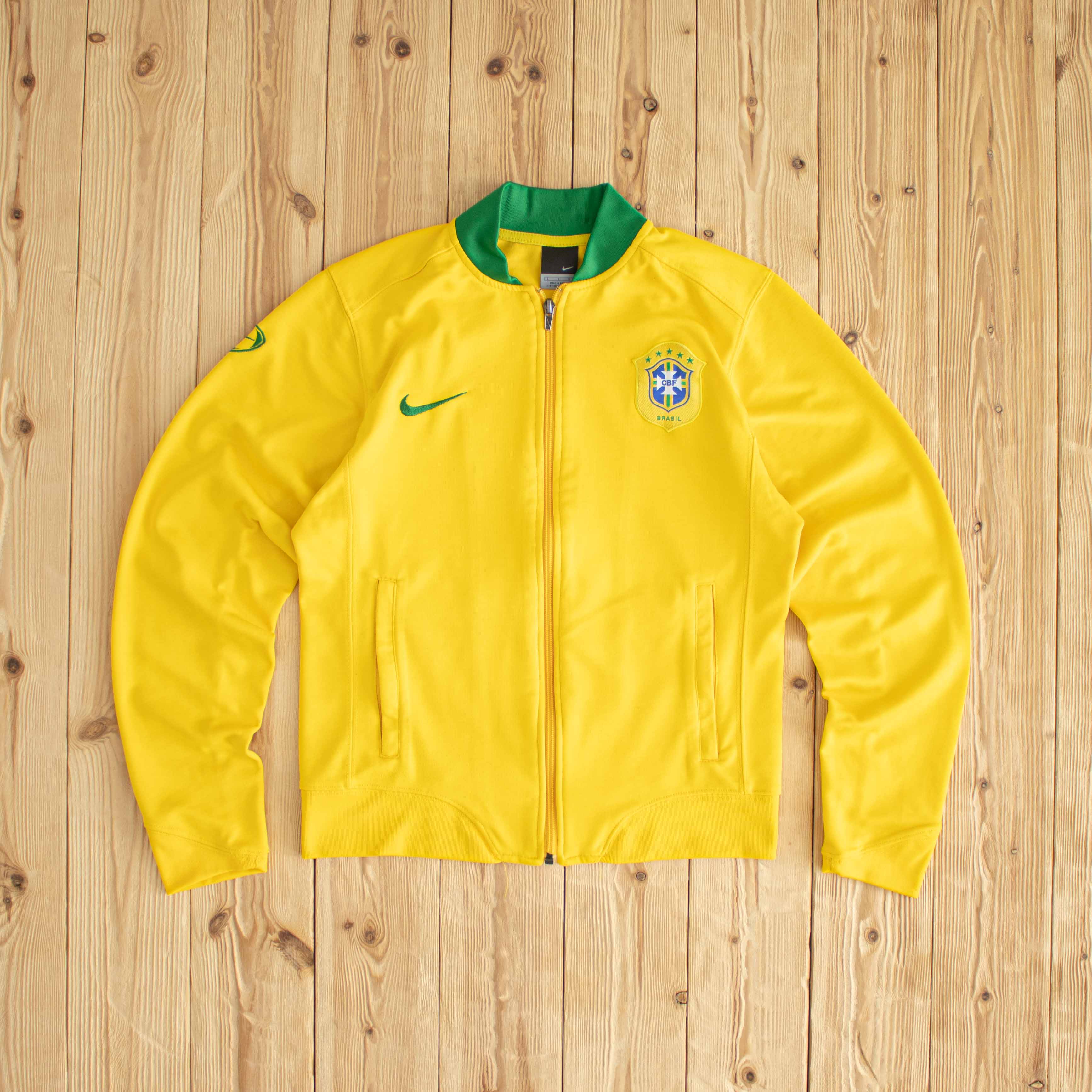 (S/M) Nike Brasil Vintage Embroidered Full-Zip Sweatshirt Yellow