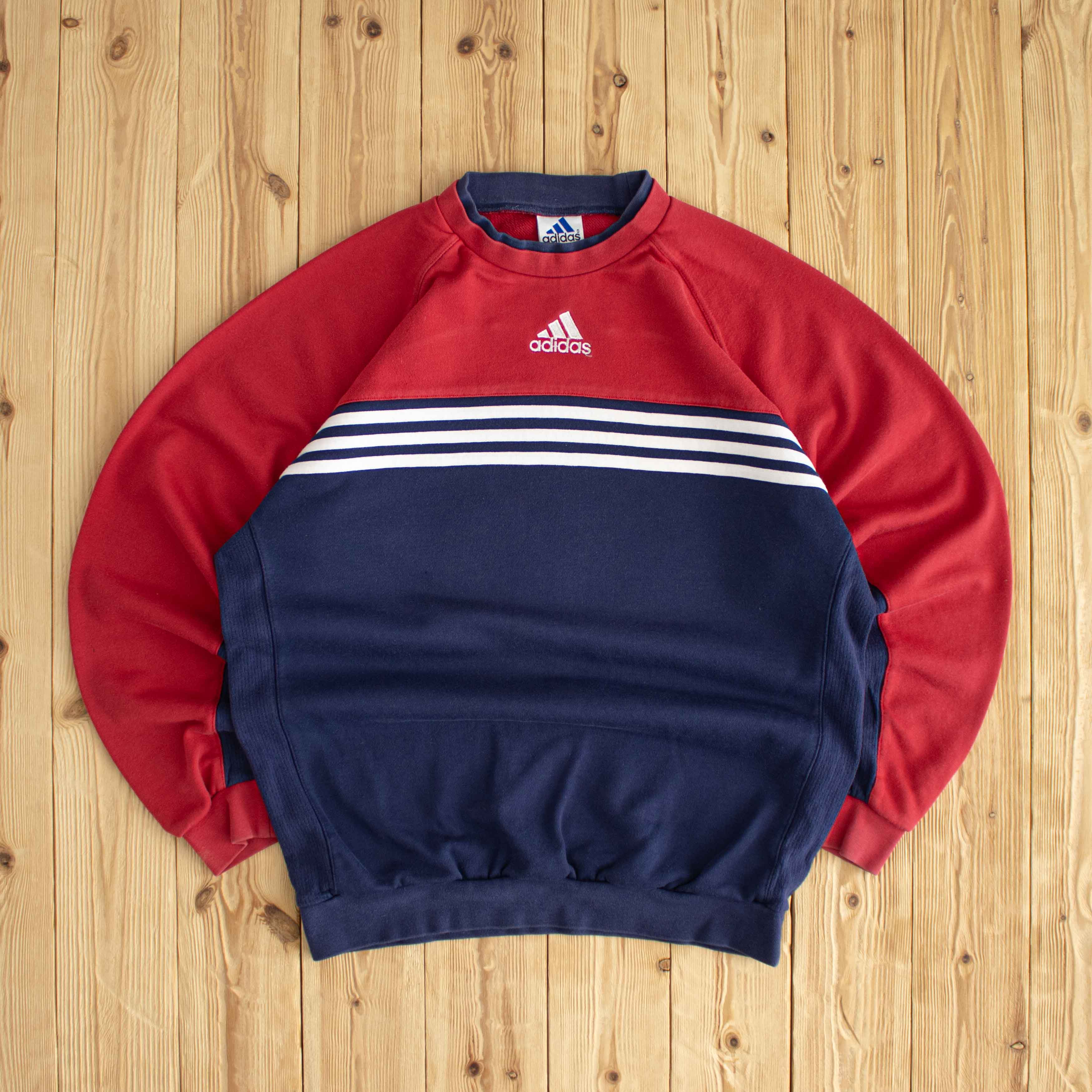 (L/XL) Adidas Center Logo Vintage Embroidered Sweatshirt Blue Red