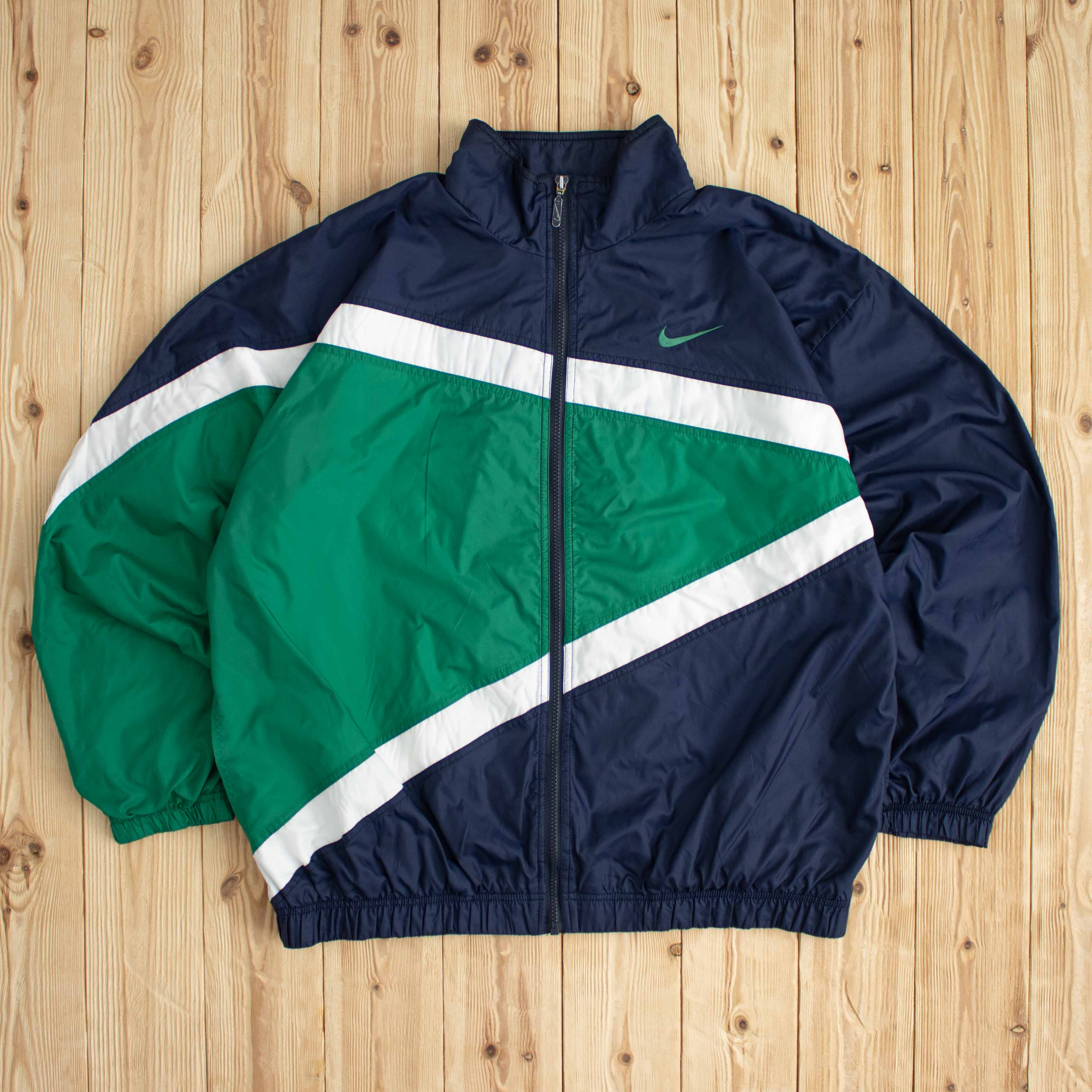 (L) Vintage Nike Swoosh Embroidered Jacket