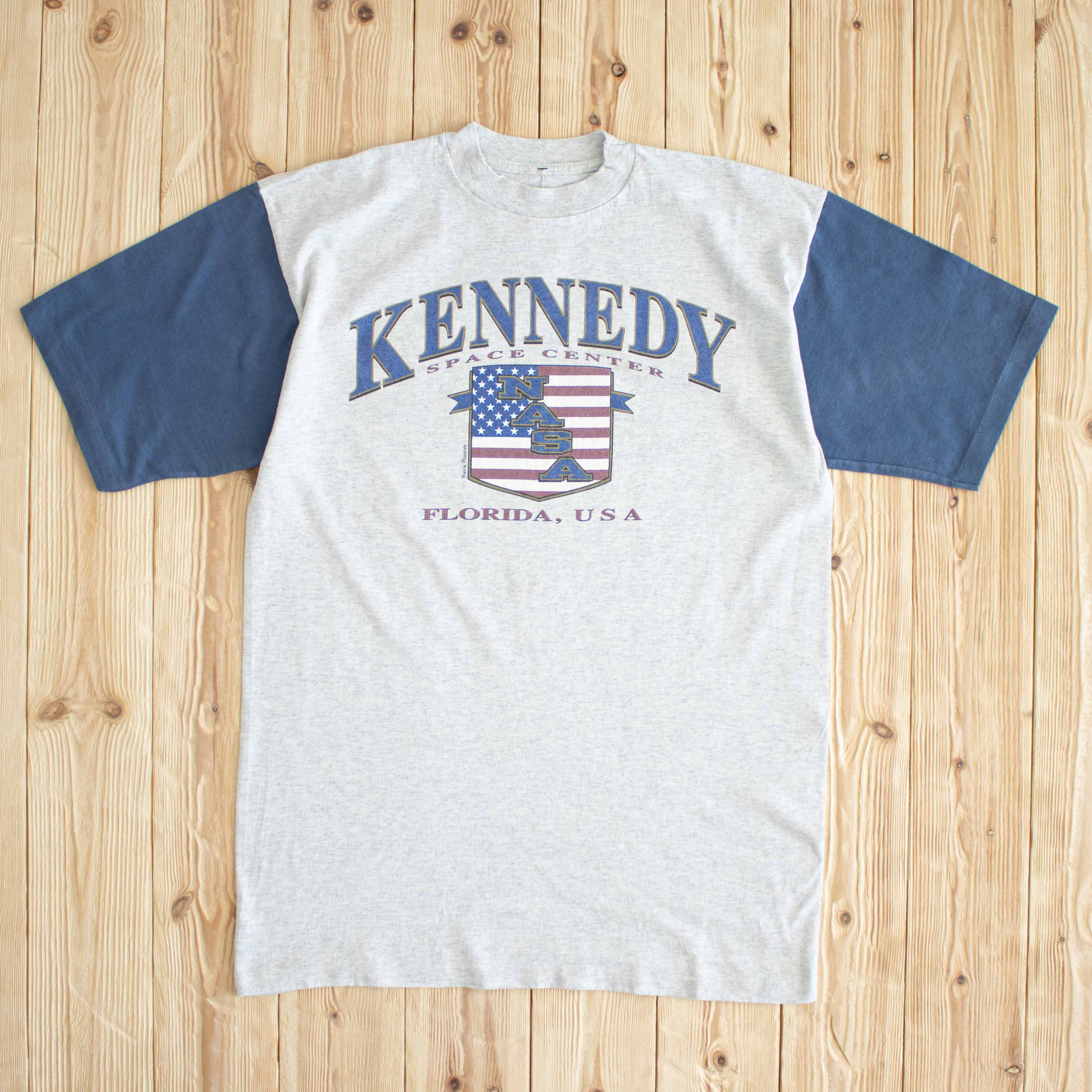 (M) Vintage Kennedy Space Center T-Shirt