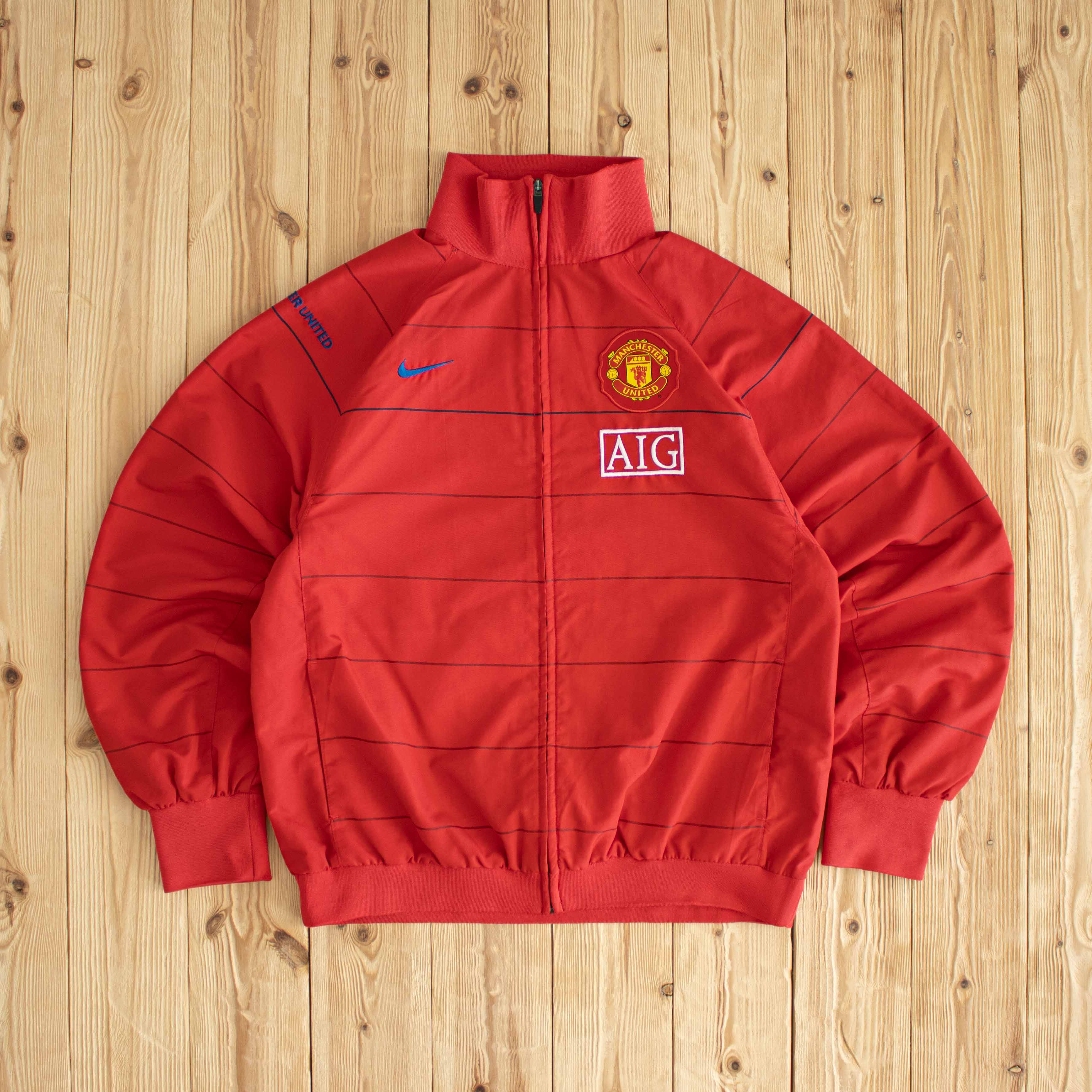 (M) Nike Manchester United Vintage Embroidered Jacket Red