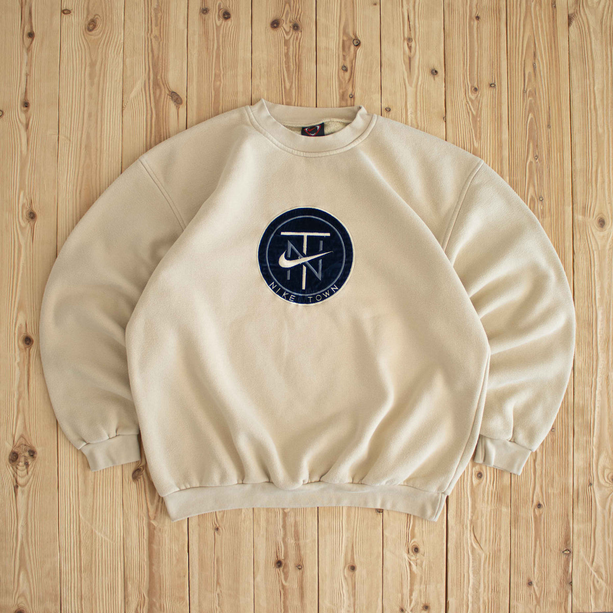 (L/XL) Nike Town Vintage Embroidered Sweatshirt Beige