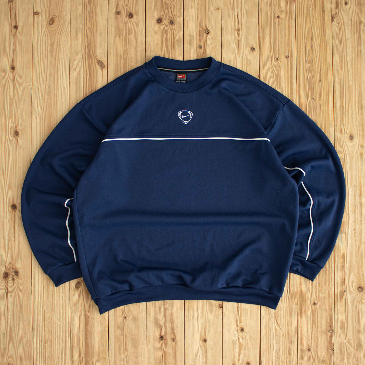 (XL) Nike Team Vintage Embroidered Sweatshirt Blue
