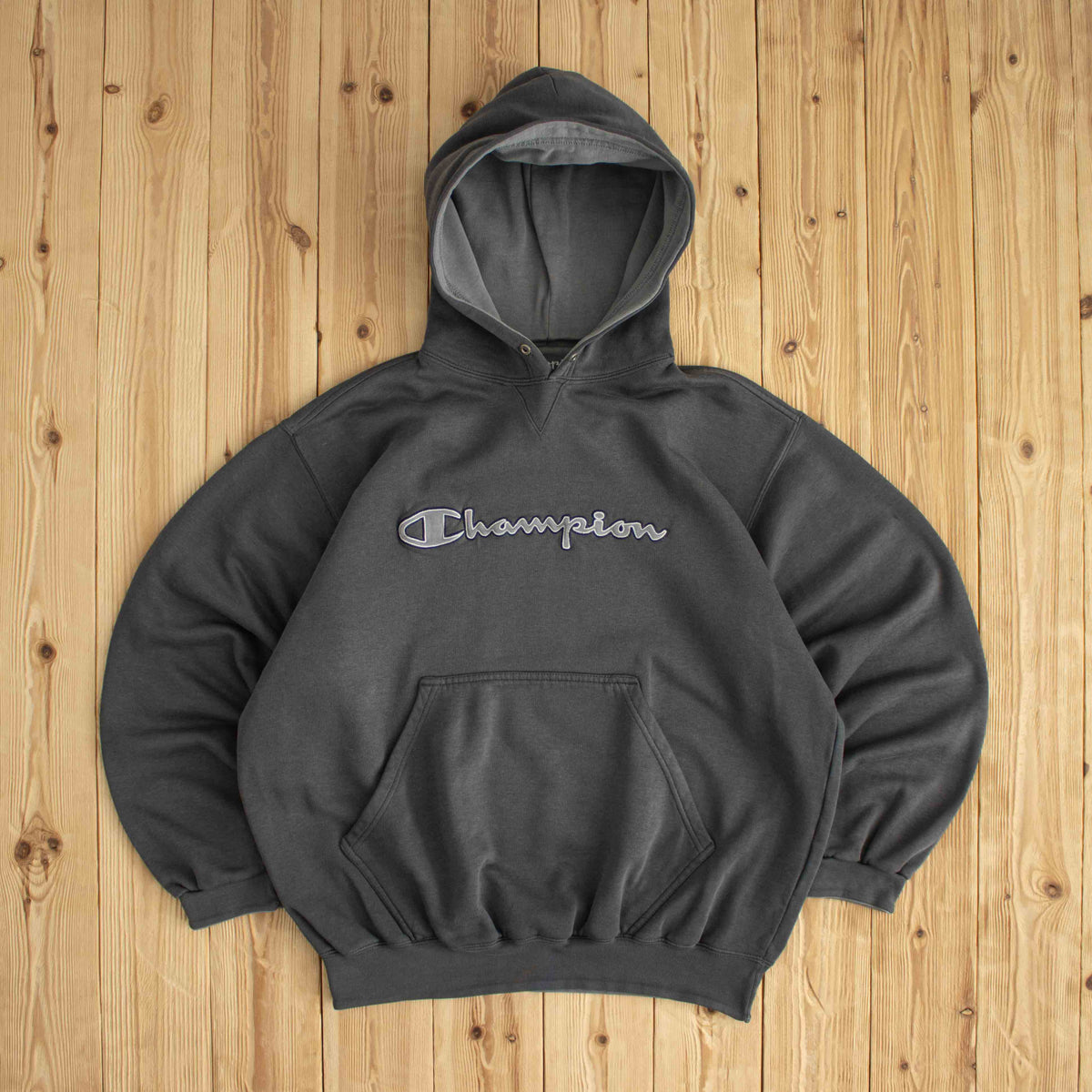 (L) Champion Vintage Embroidered Hoodie Gray