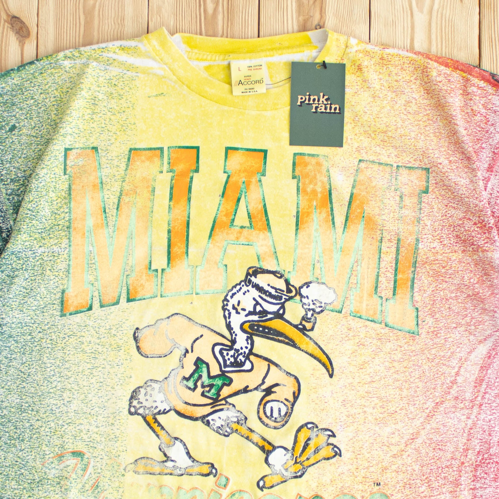 (L) Vintage Miami Hurricanes T-Shirt