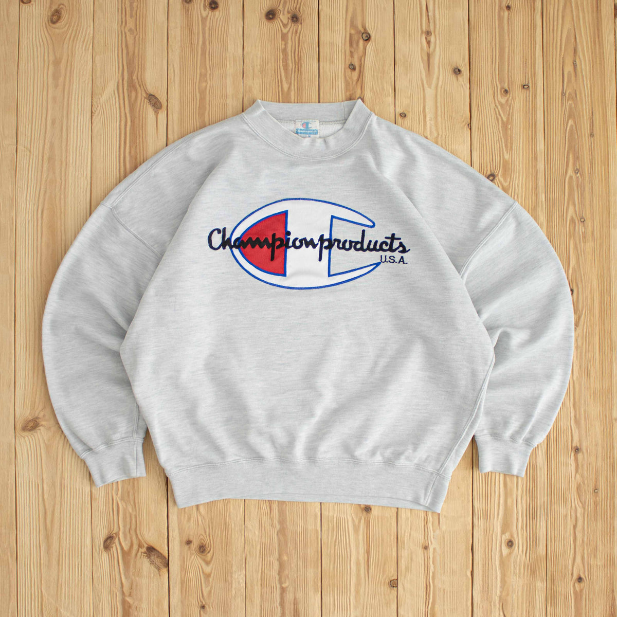 (S) Champion USA Vintage Embroidered Sweatshirt White