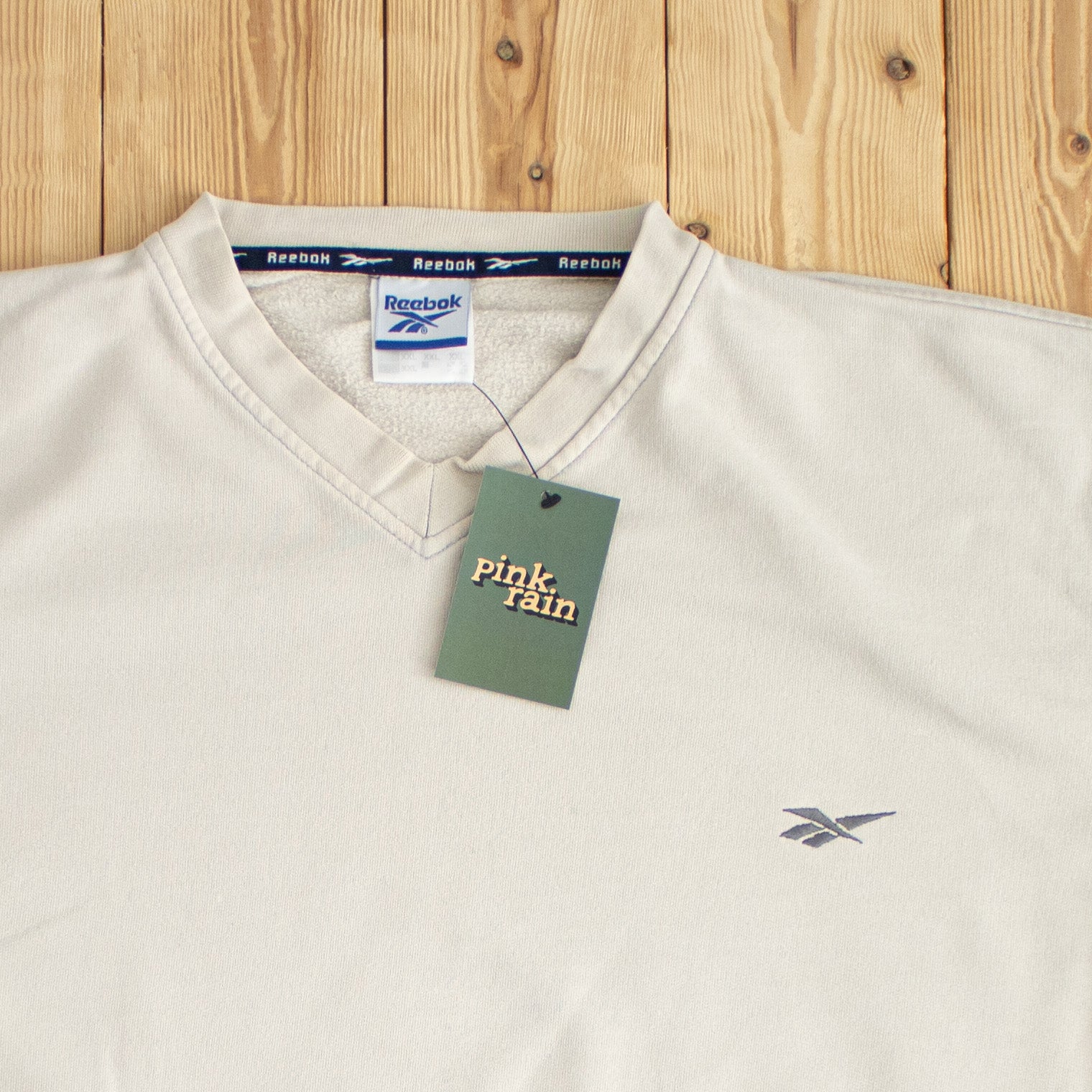 (L) Reebok Vintage Essential Embroidered Sweatshirt Beige