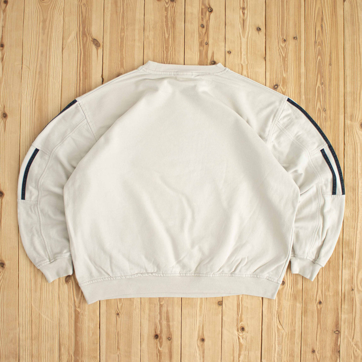 (L) Adidas Logo Vintage Sweatshirt Beige