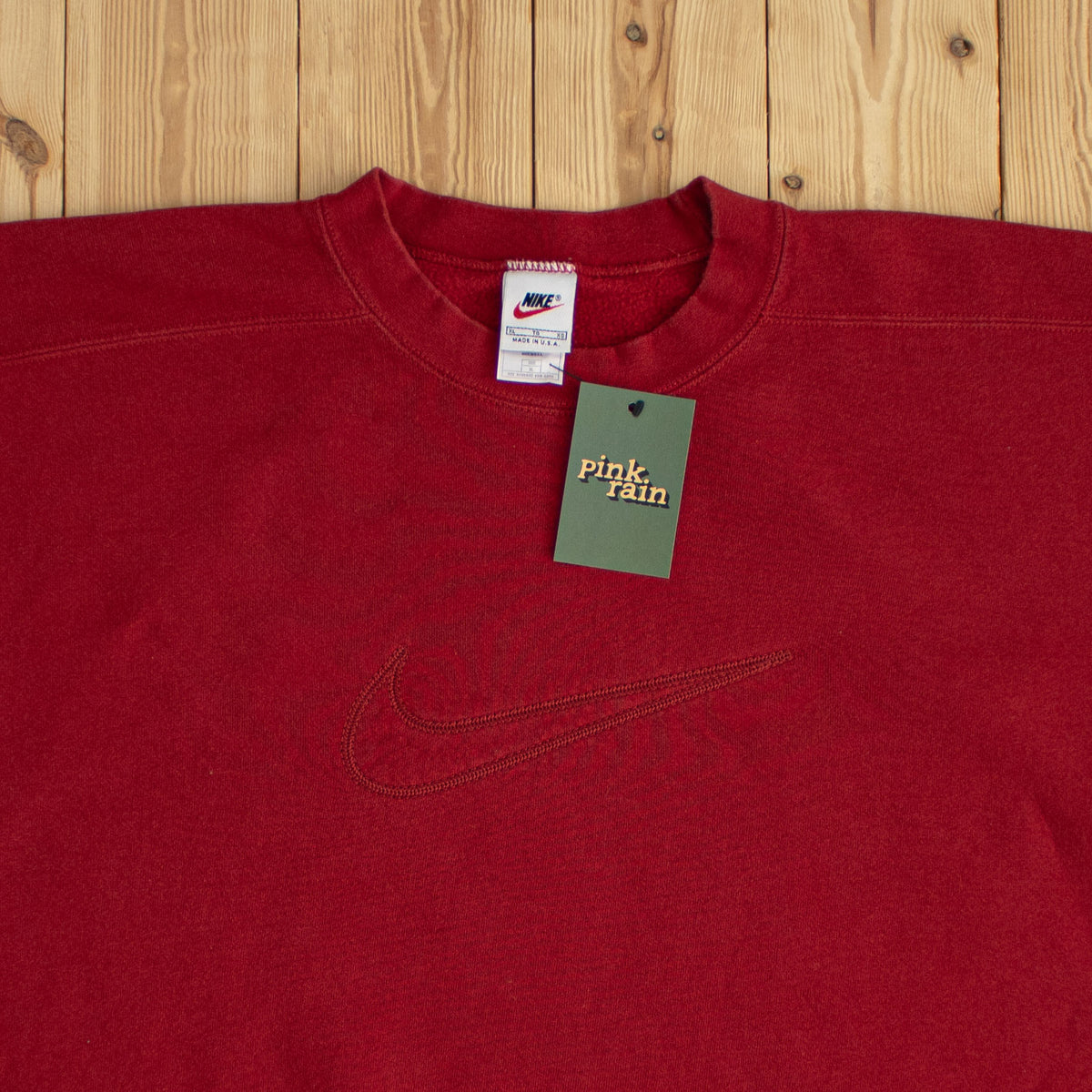 (XL) Nike Swoosh Vintage Embroidered Sweatshirt Red