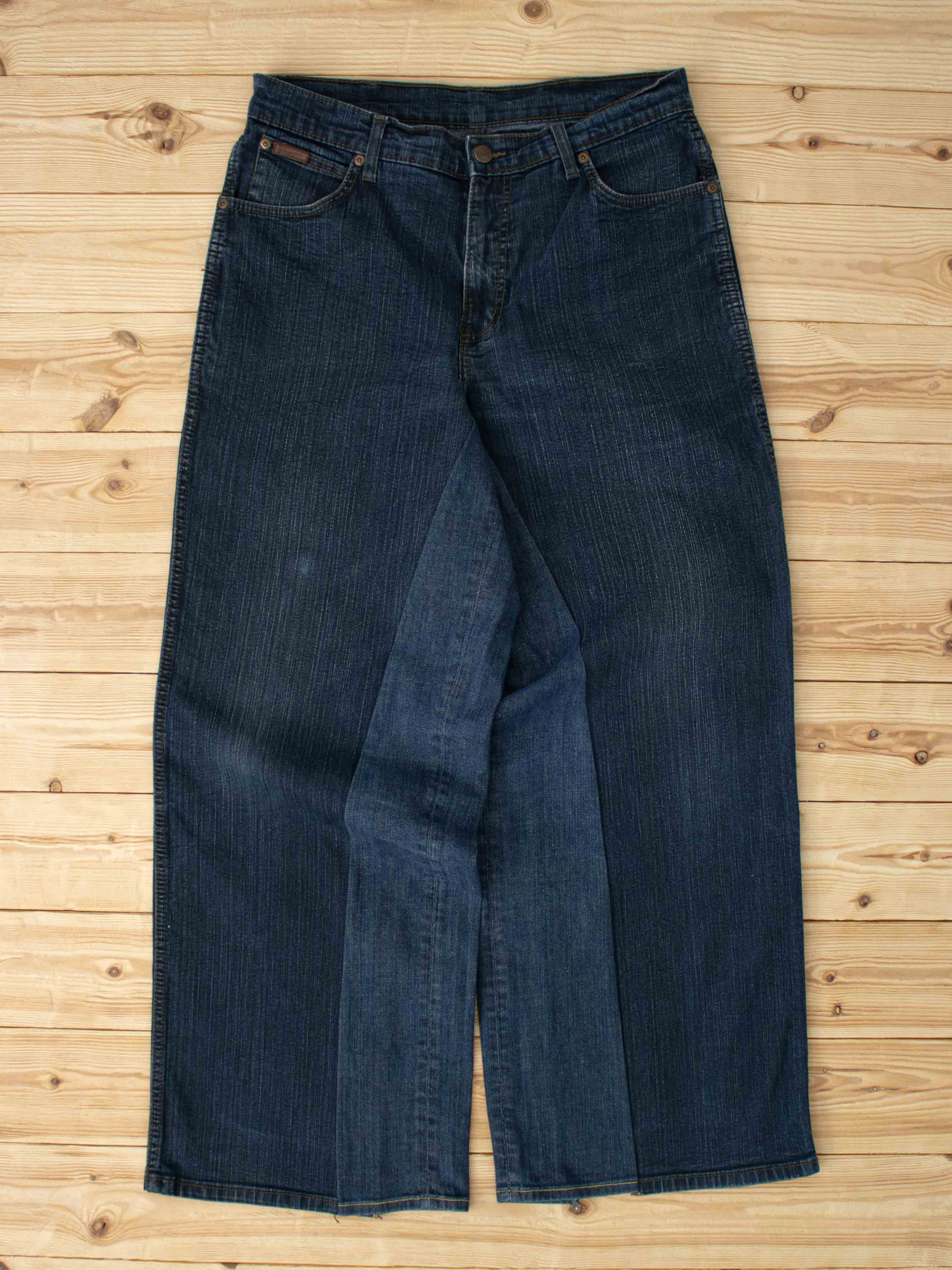 (W33 L32) Reworked Vintage Wrangler Jeans