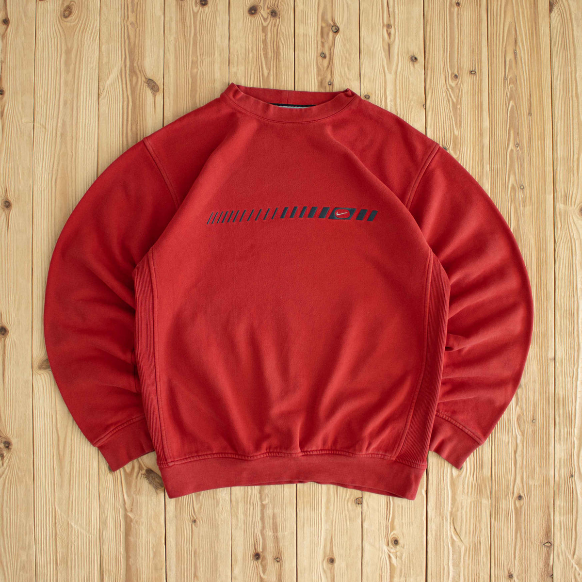 (M/L) Nike Mini Swoosh Vintage Embroidered Sweatshirt Red