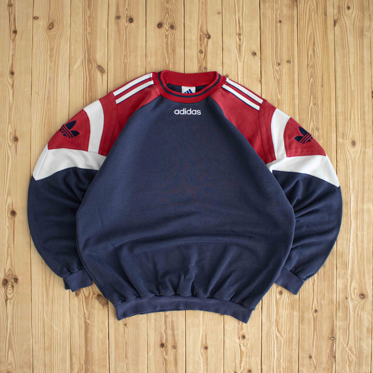 (L/XL) Adidas Center Name Vintage Embroidered Sweatshirt Blue