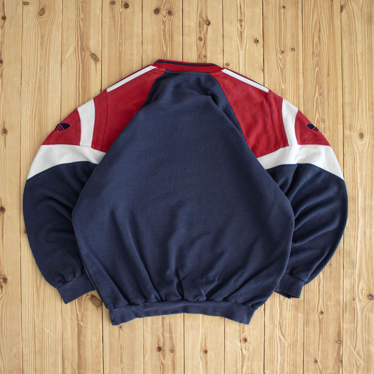 (L/XL) Adidas Center Name Vintage Embroidered Sweatshirt Blue