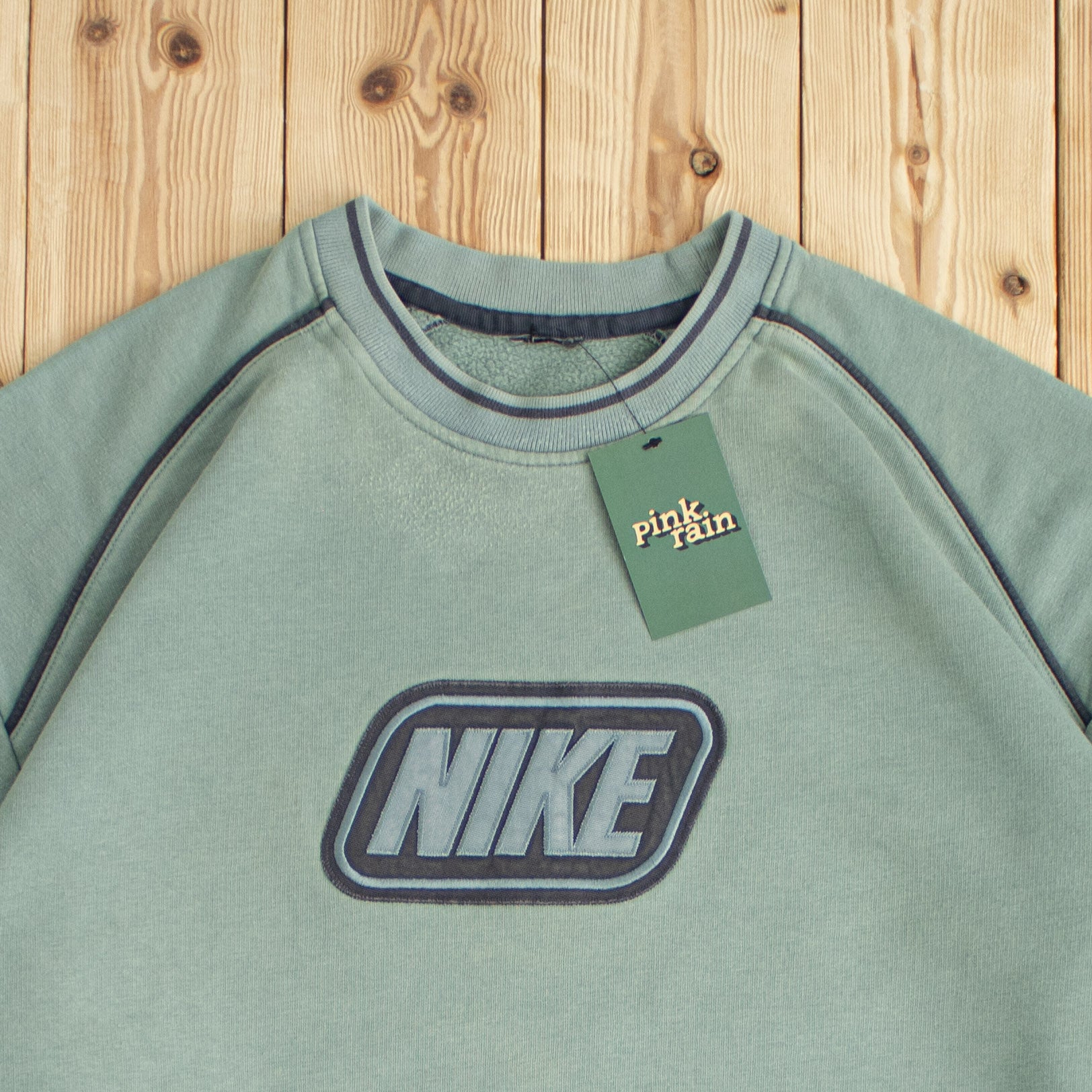 (XL) Vintage Nike Spell Out Embroidered Sweatshirt