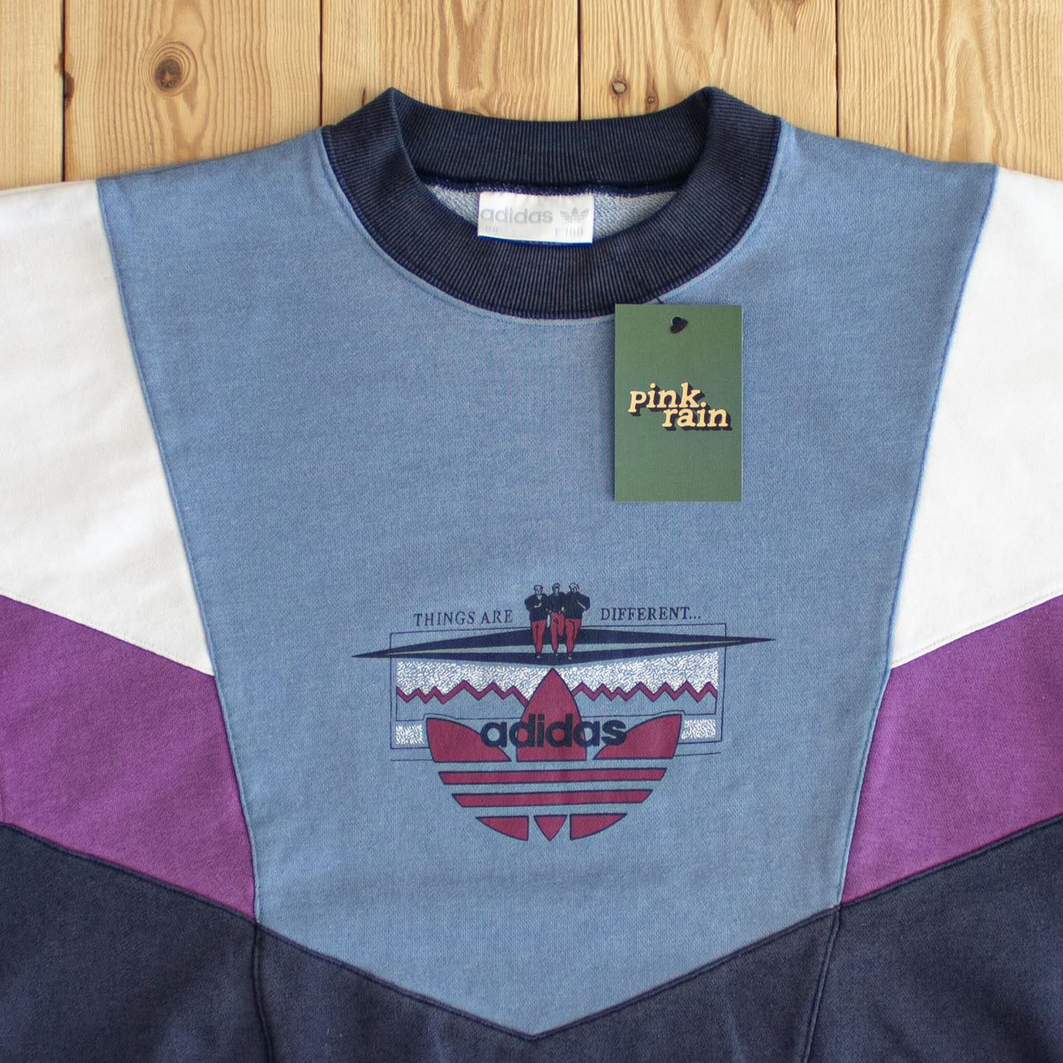(M/L) Adidas 'Things Are Different' Vintage Sweatshirt Blue