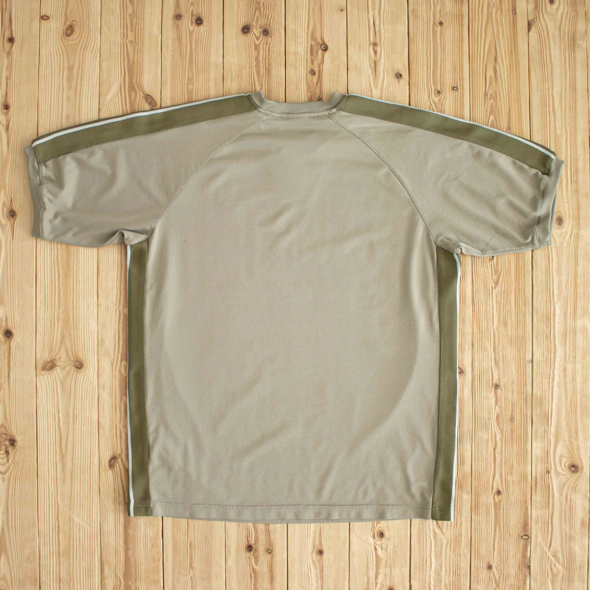 (L/XL) Nike Vintage Essential Embroidered T-Shirt Beige