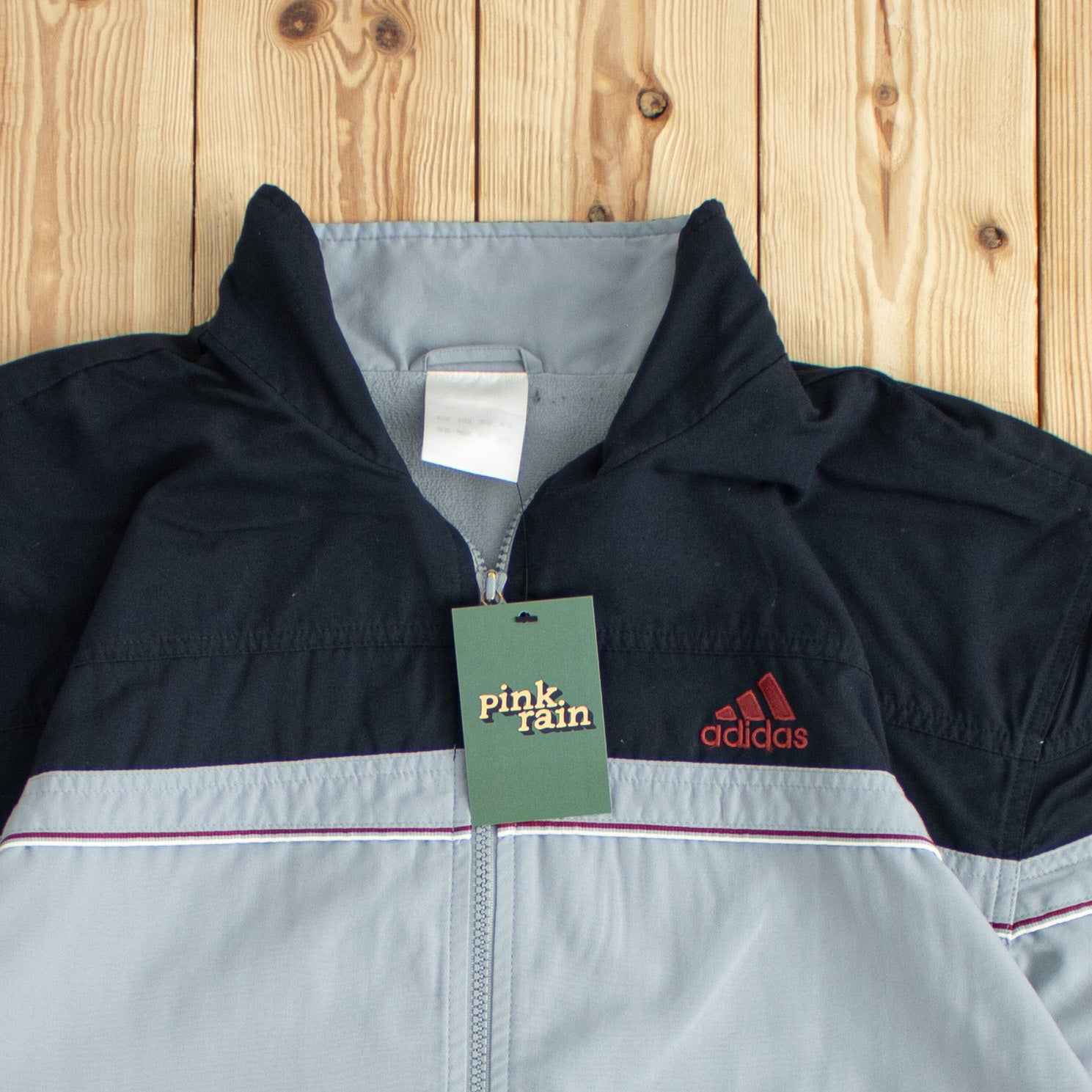 (L) Vintage Adidas Essential Embroidered Jacket