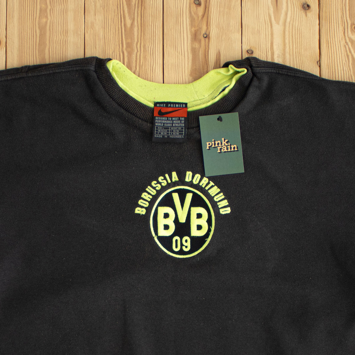 (L) Nike Premier Borussia Dortmund Big Swoosh Vintage Embroidered Sweatshirt Black