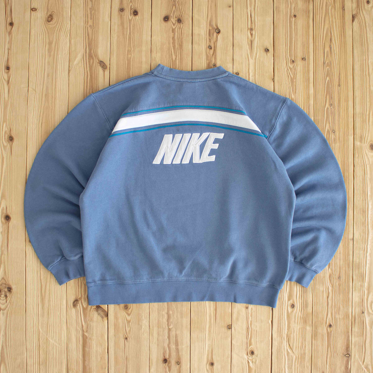(M) Nike Back Spell Out Vintage Embroidered Sweatshirt Blue