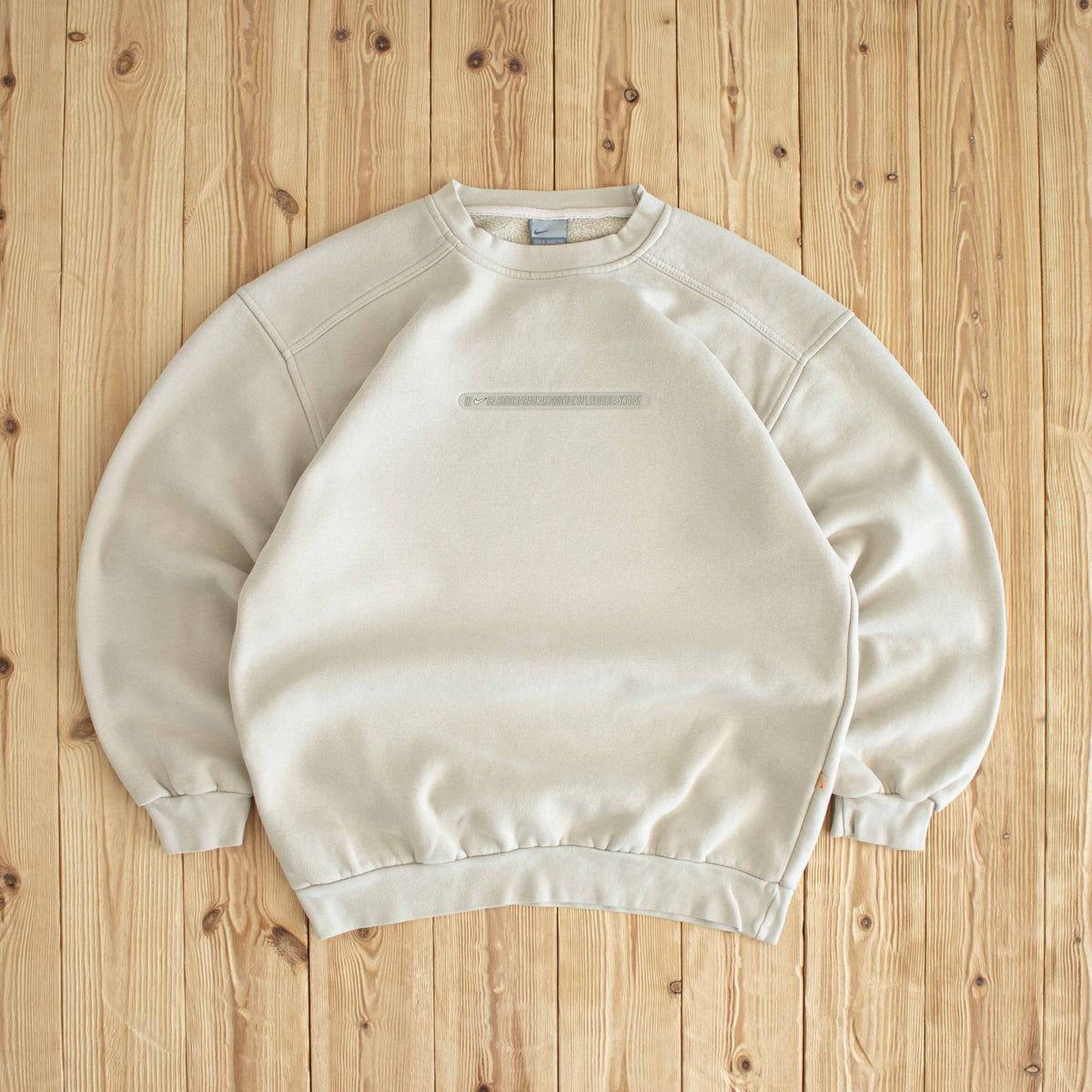 (M) Nike 'We Call It A Swoosh" Y2K Sweatshirt Beige