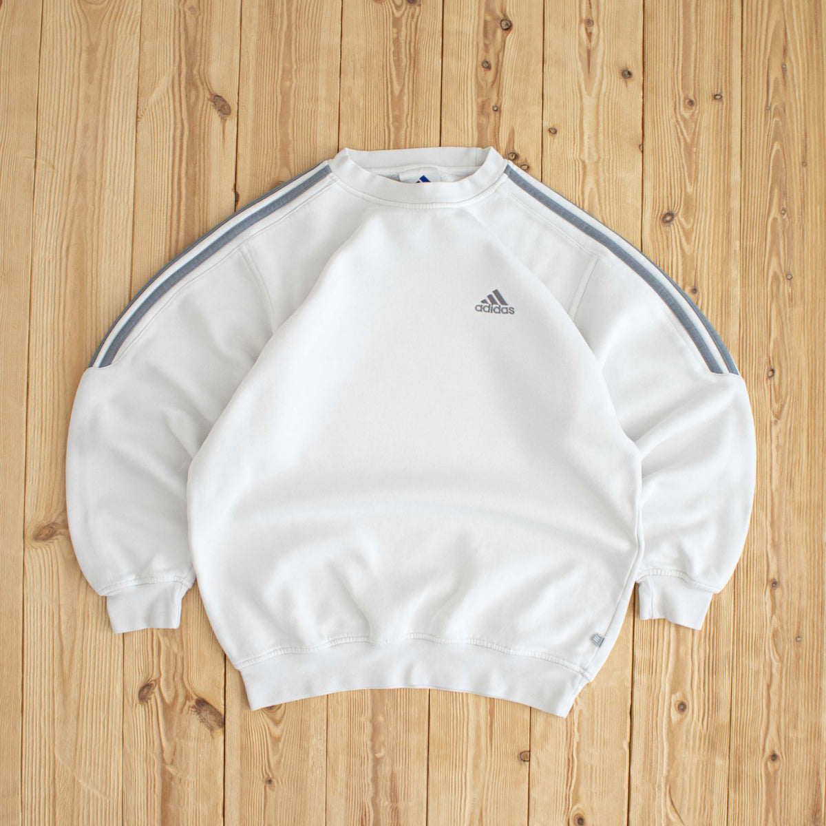 (S) Adidas Vintage Essential Embroidered Sweatshirt White