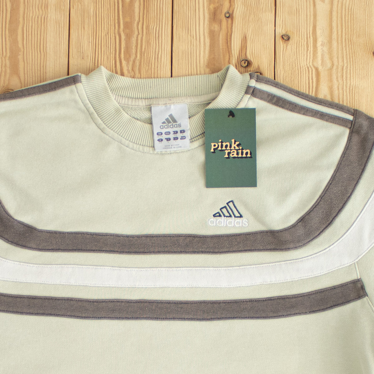 (M) Adidas Vintage Embroidered Essential Sweatshirt Beige