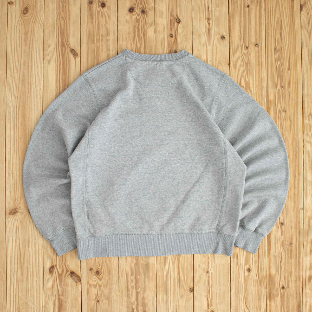 (S) Nike Vintage Essential Embroidered Sweatshirt Gray