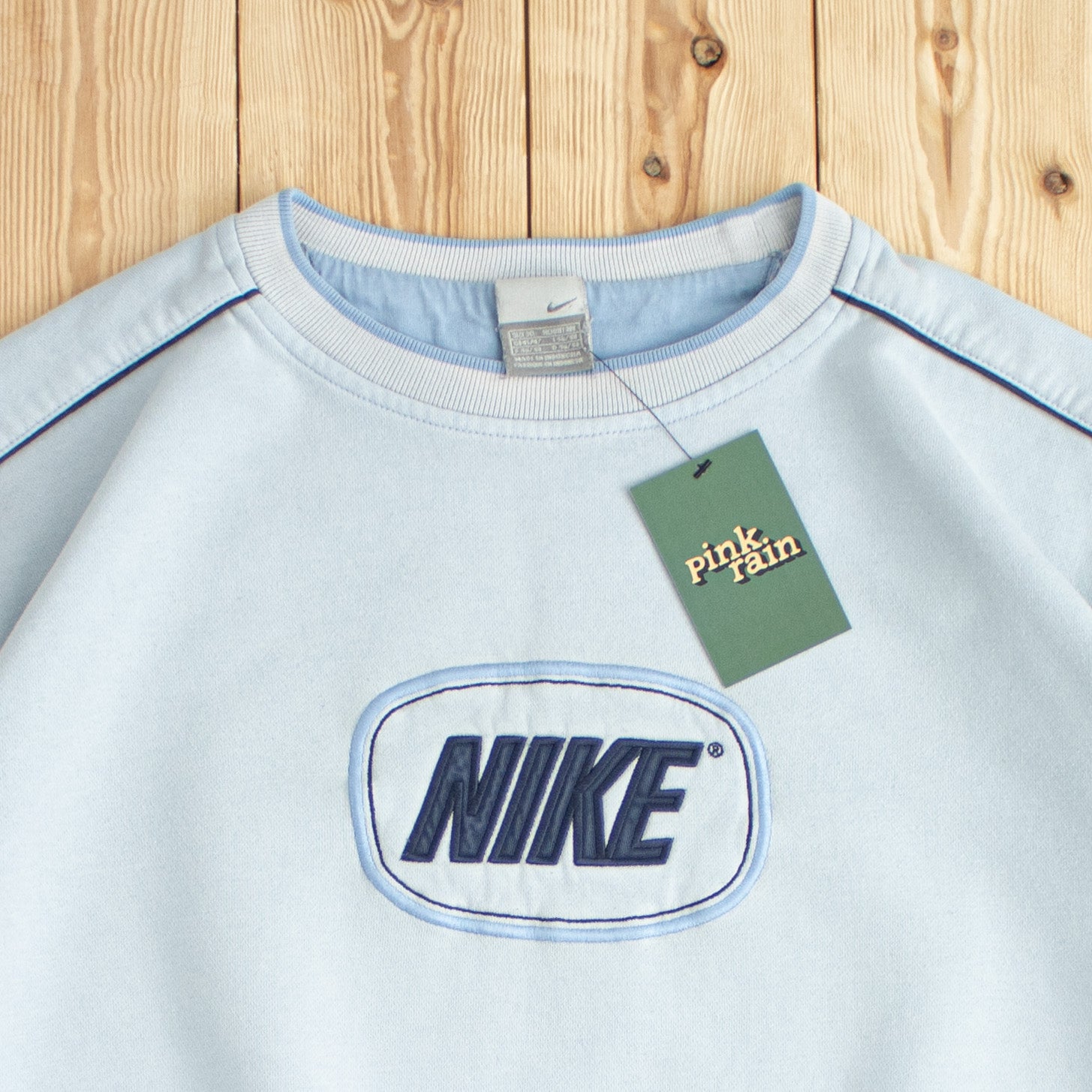 (L) Vintage Nike Spell Out Embroidered Sweatshirt
