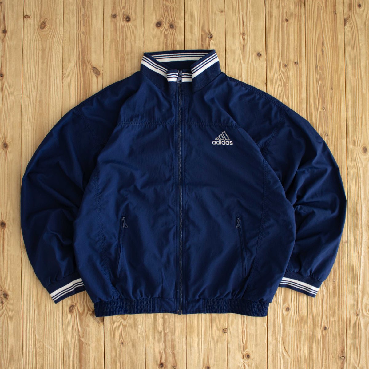 (L) Adidas Vintage Essential Embroidered Jacket Blue