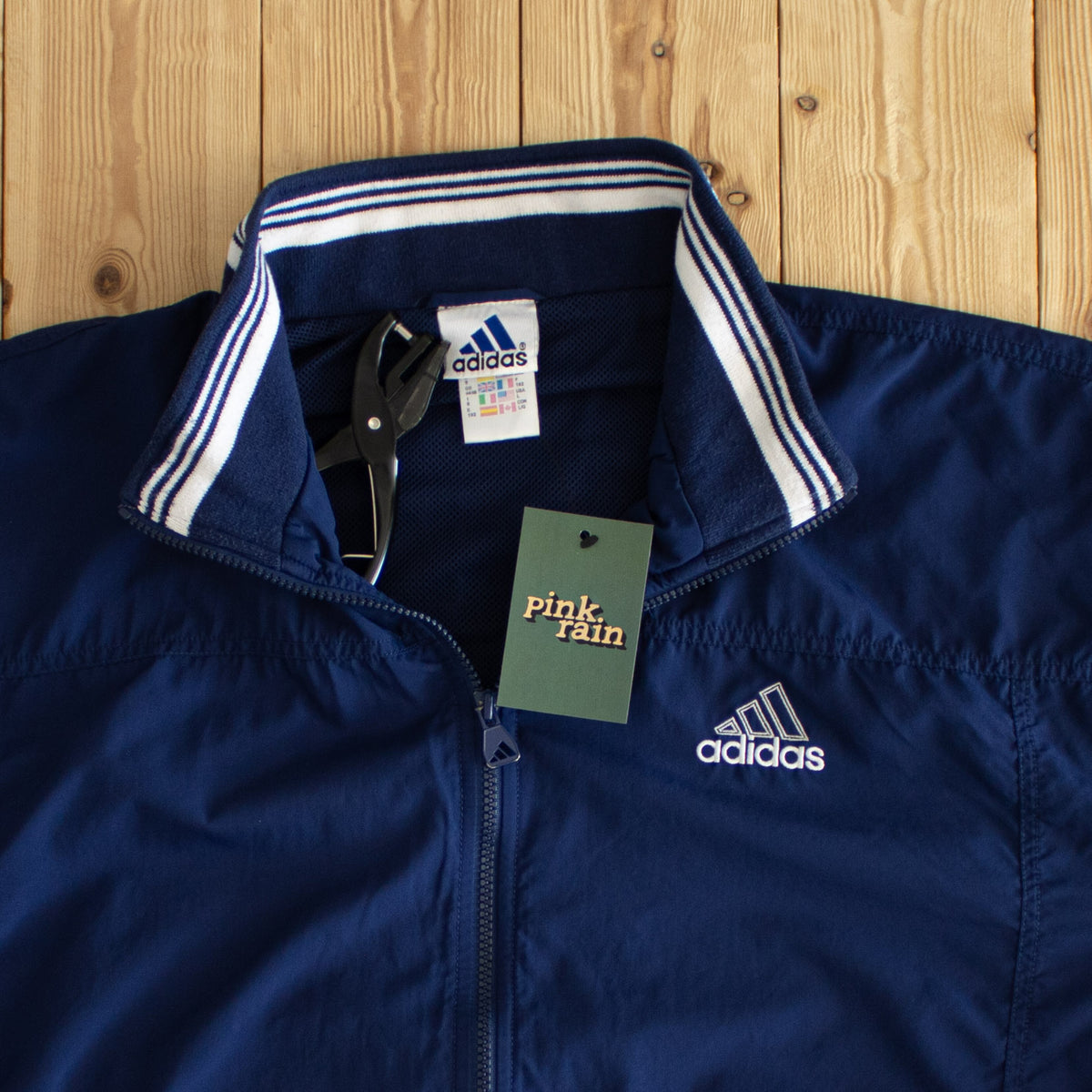 (L) Adidas Vintage Essential Embroidered Jacket Blue