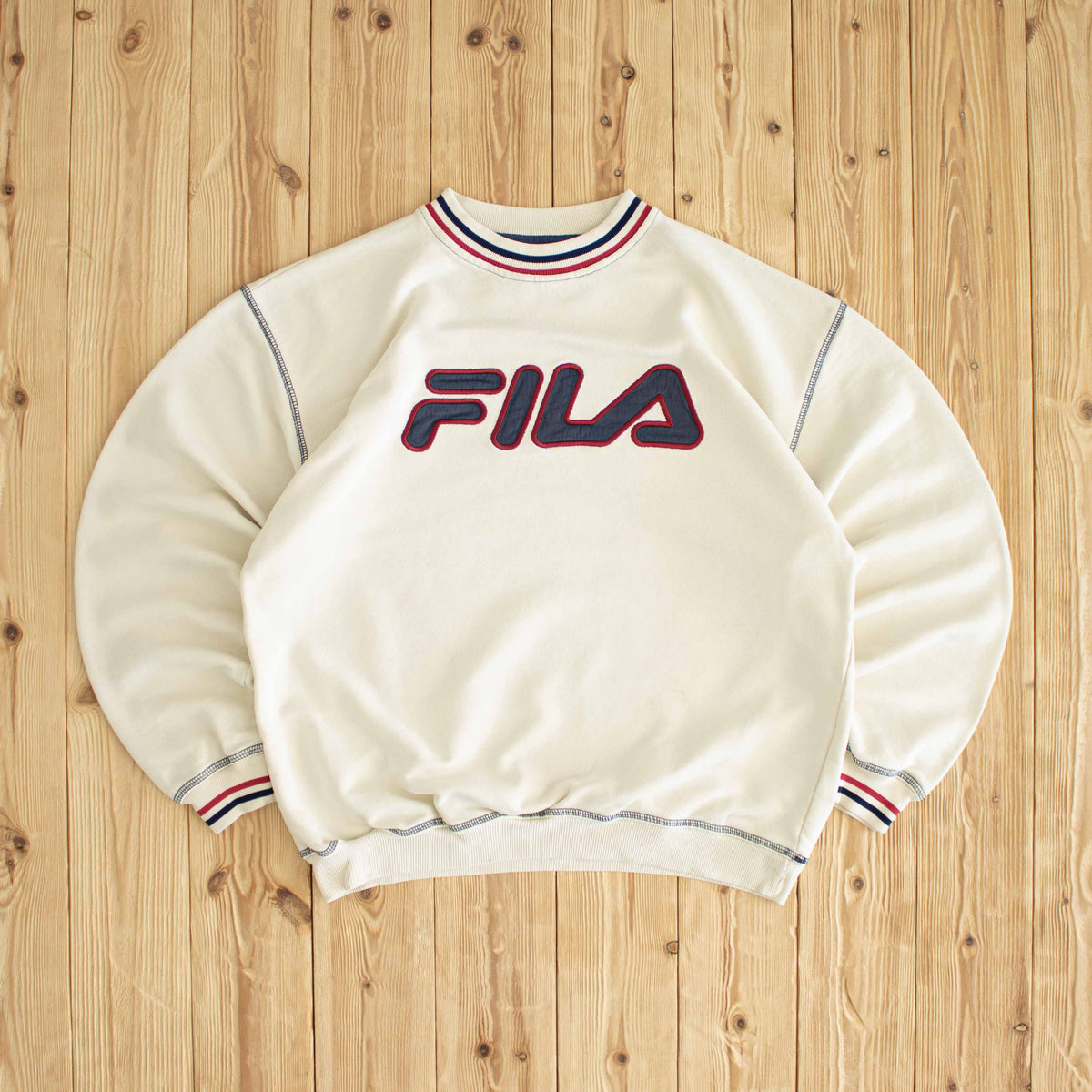 (M) Fila Spell Out Vintage Embroidered Sweatshirt Beige