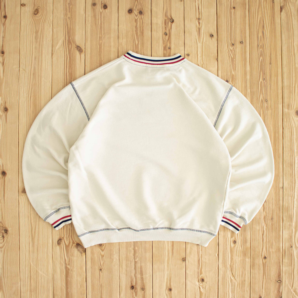 (M) Fila Spell Out Vintage Embroidered Sweatshirt Beige